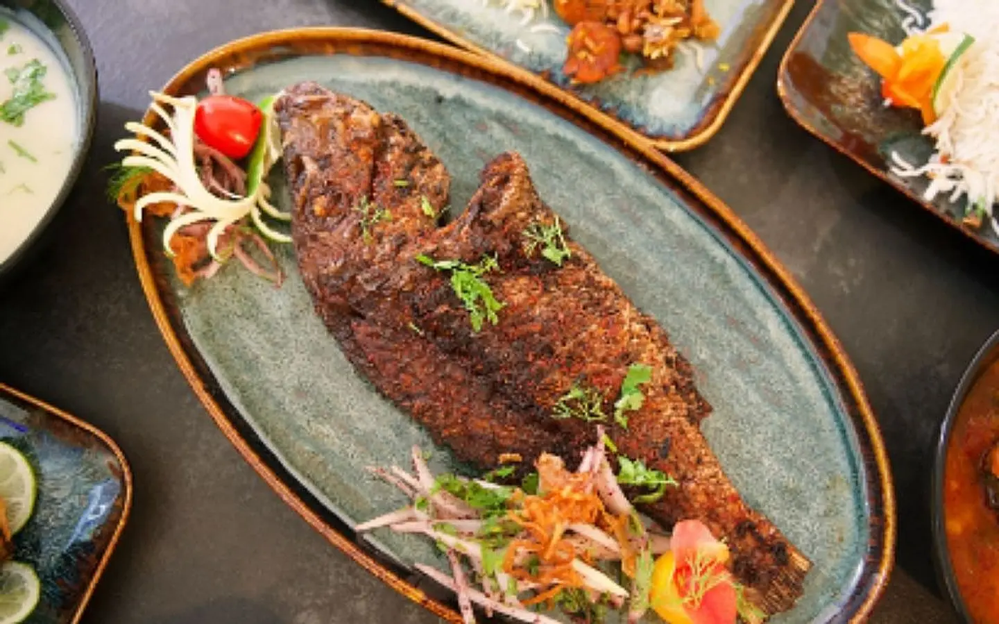 سمك مقلي شعري مع البطاطس