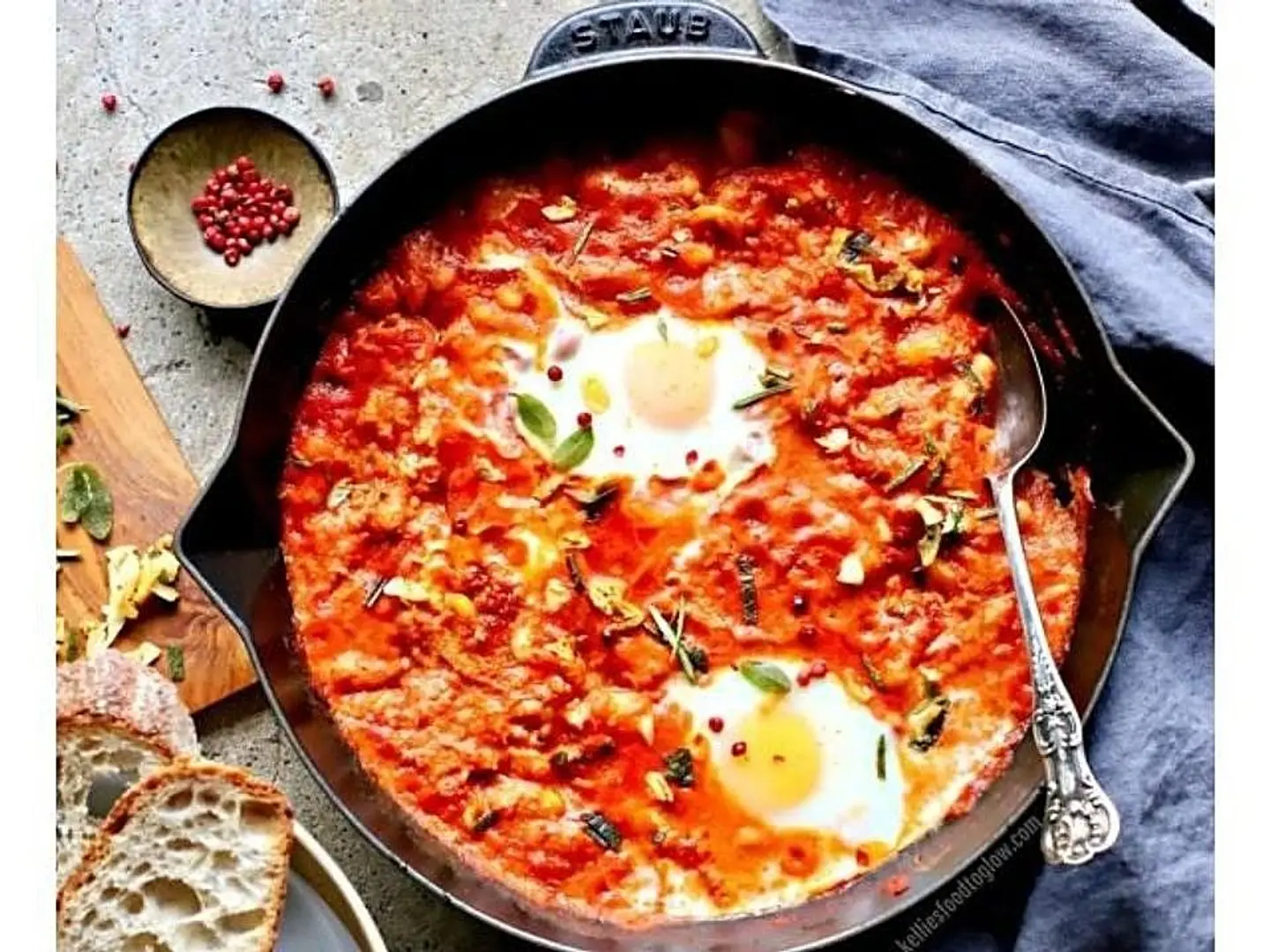 Beans With Eggs