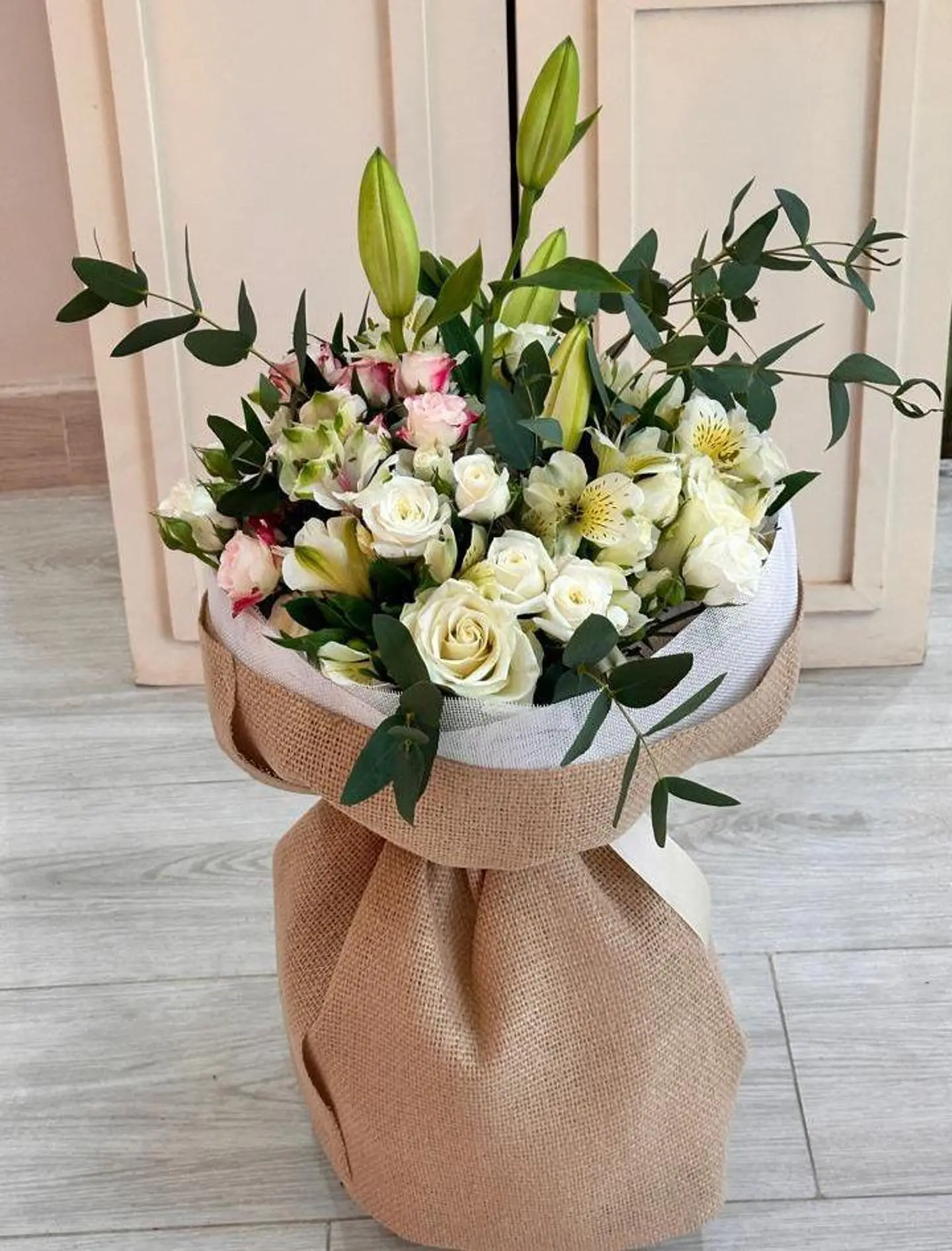 Elegant White Rose Bouquet
