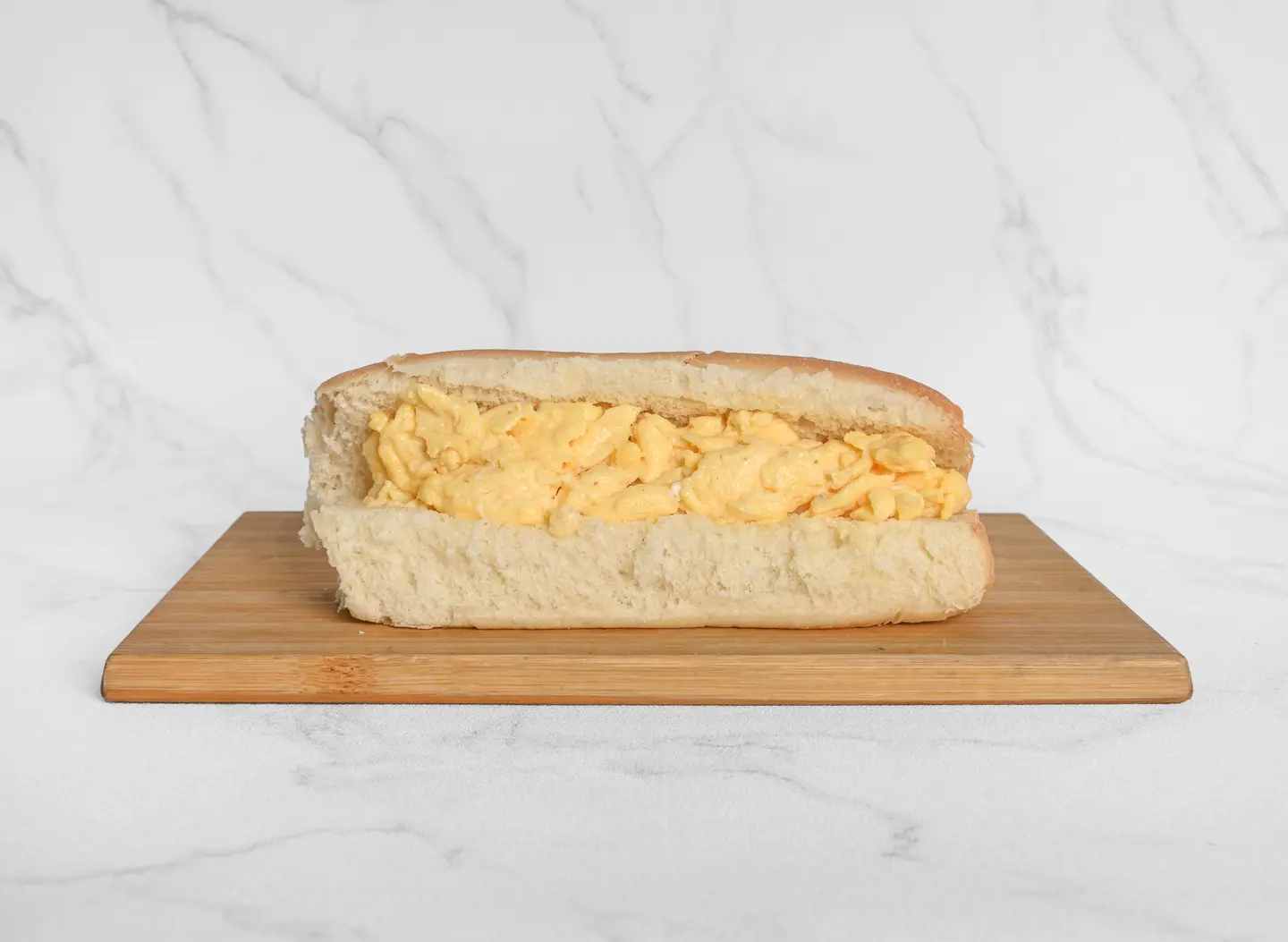 صمولة سكرامبل بيض مع جبن