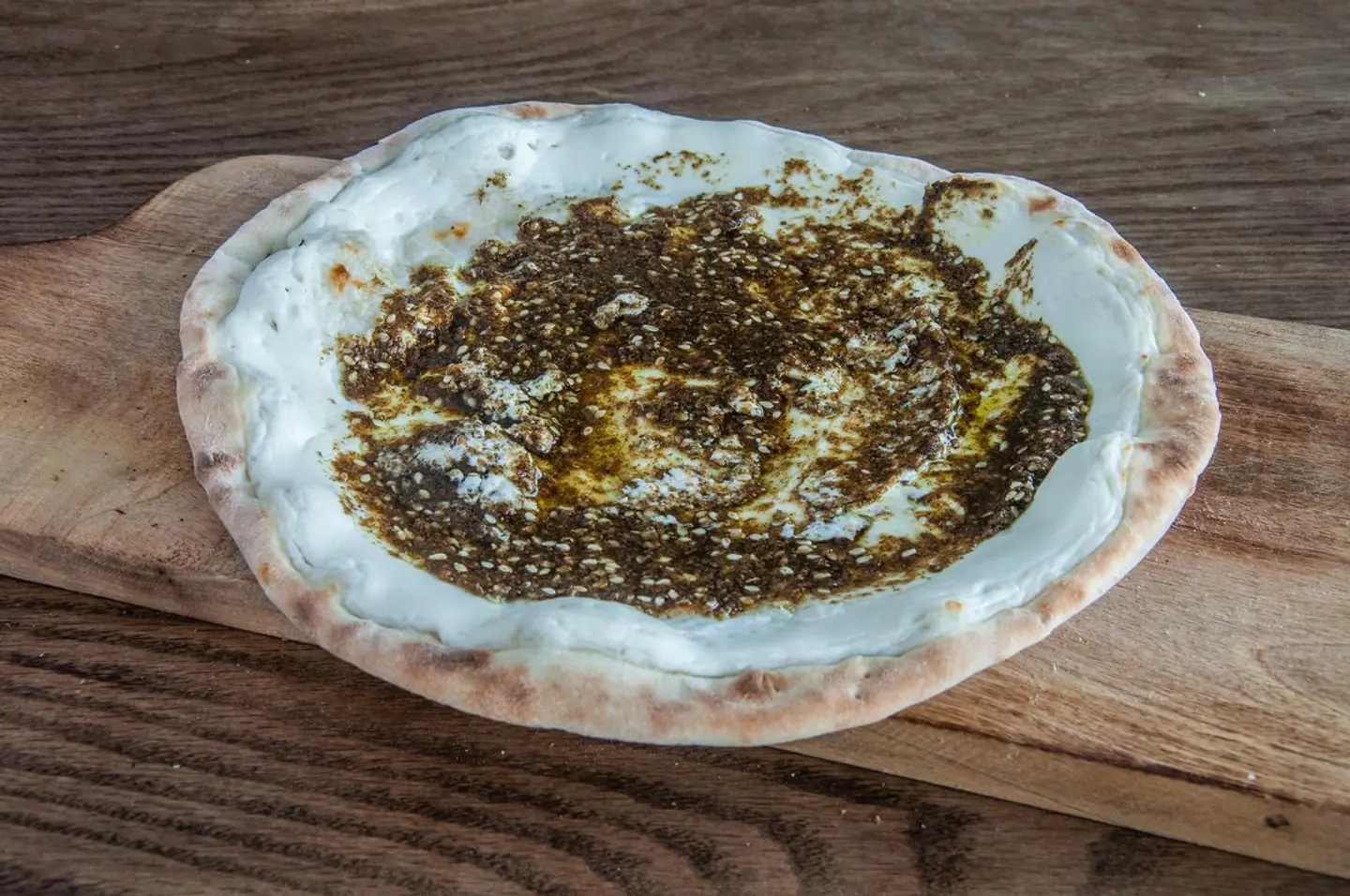 زعتر مع لبنة