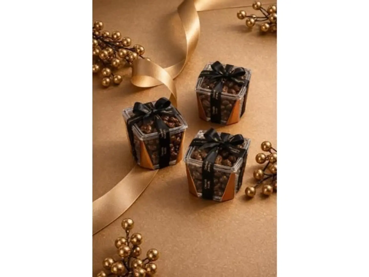 Small Pecan Chocolate Box
