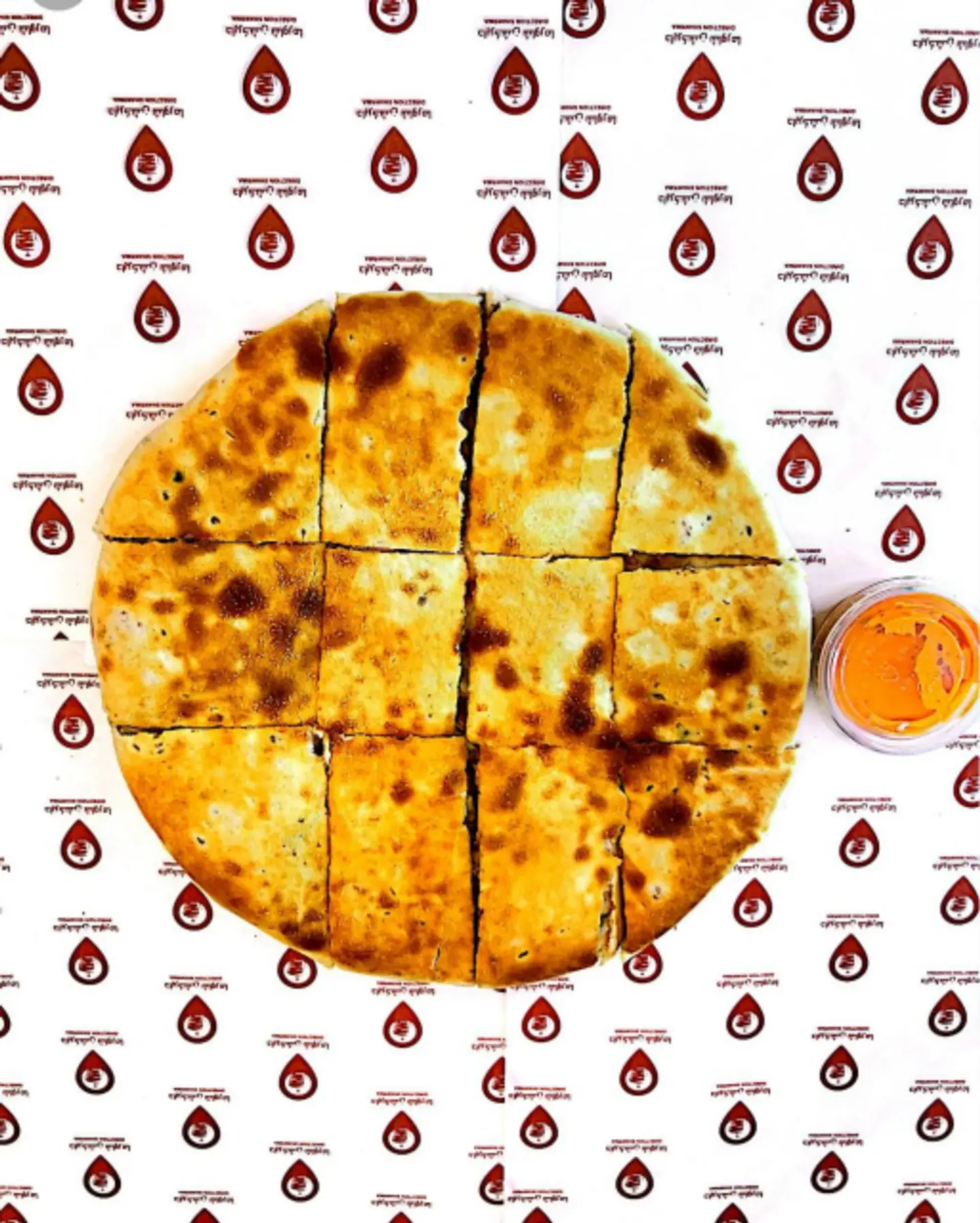 بيتزا شاورما - وسط