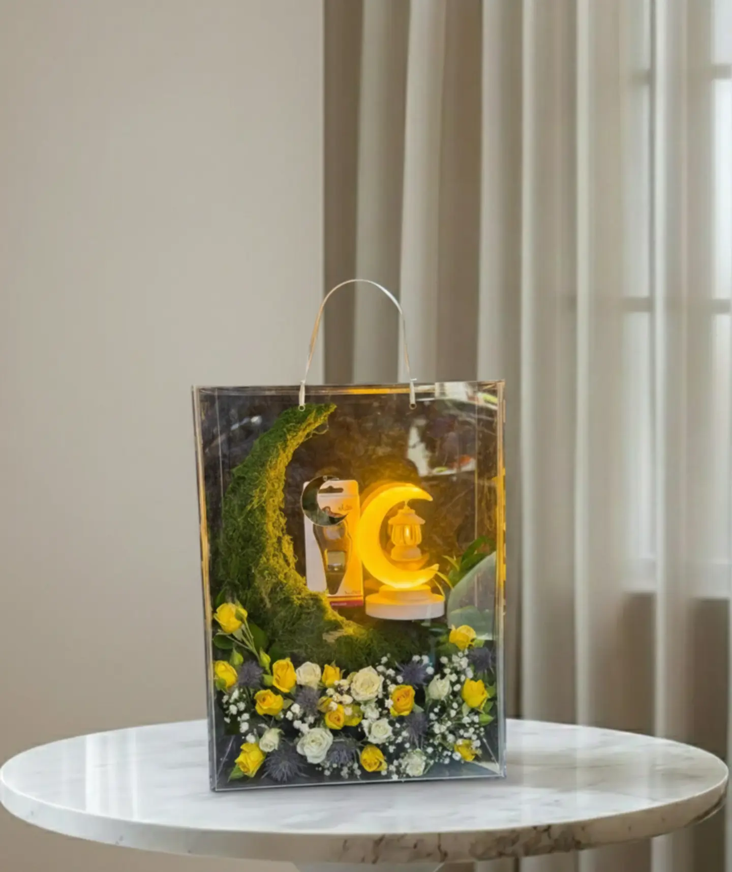 صندوق اكريلك مع هلال