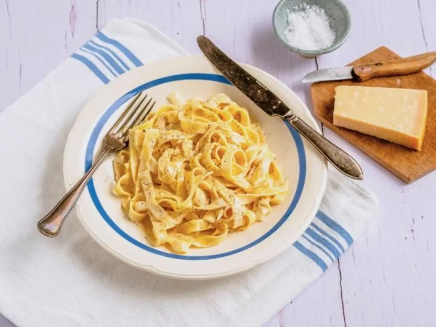 مكرونة فوتيتشيني ألفريدو