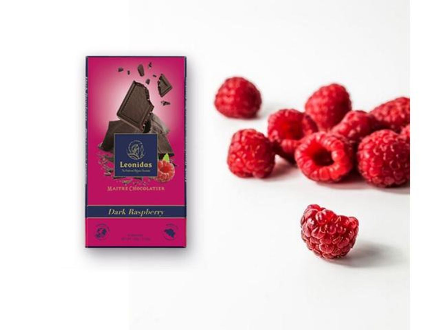 Dark Chocolate Bar With Berries