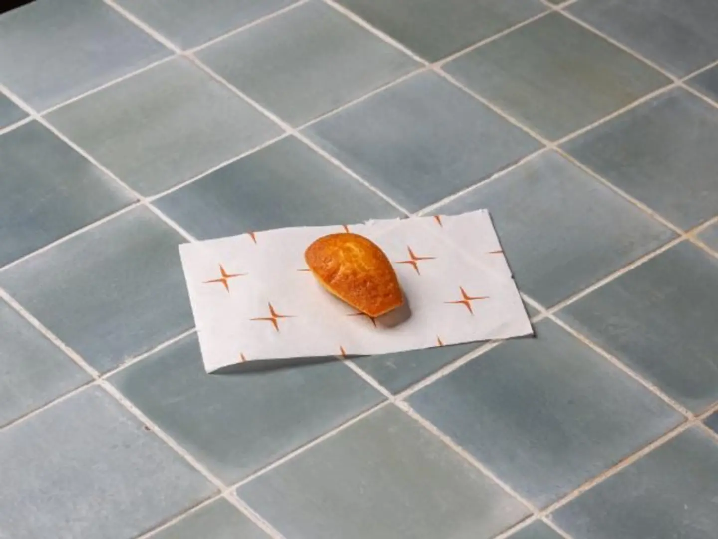 Lemon Madeleine Cake