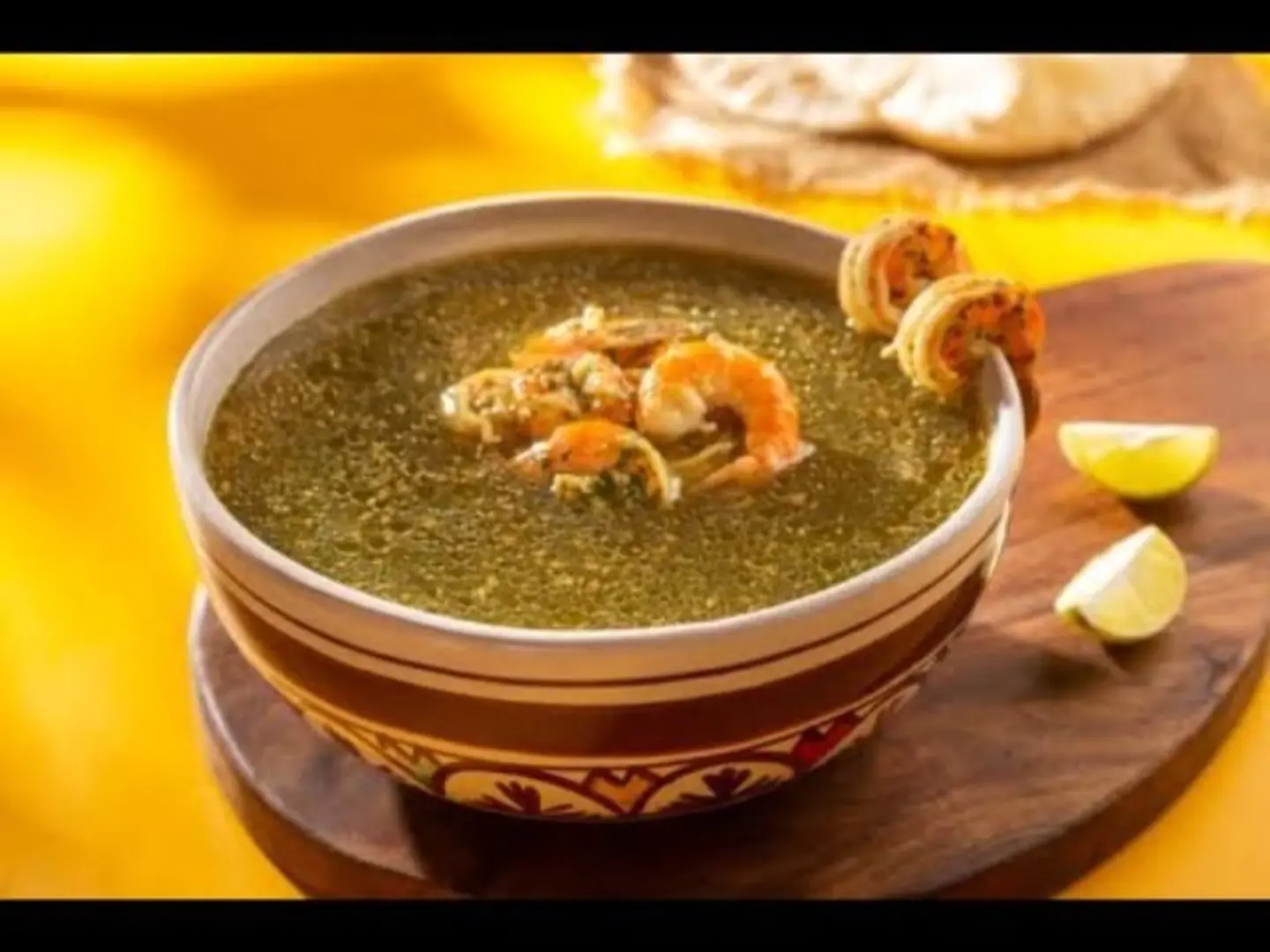 طاجن ملوخية بالجمبري