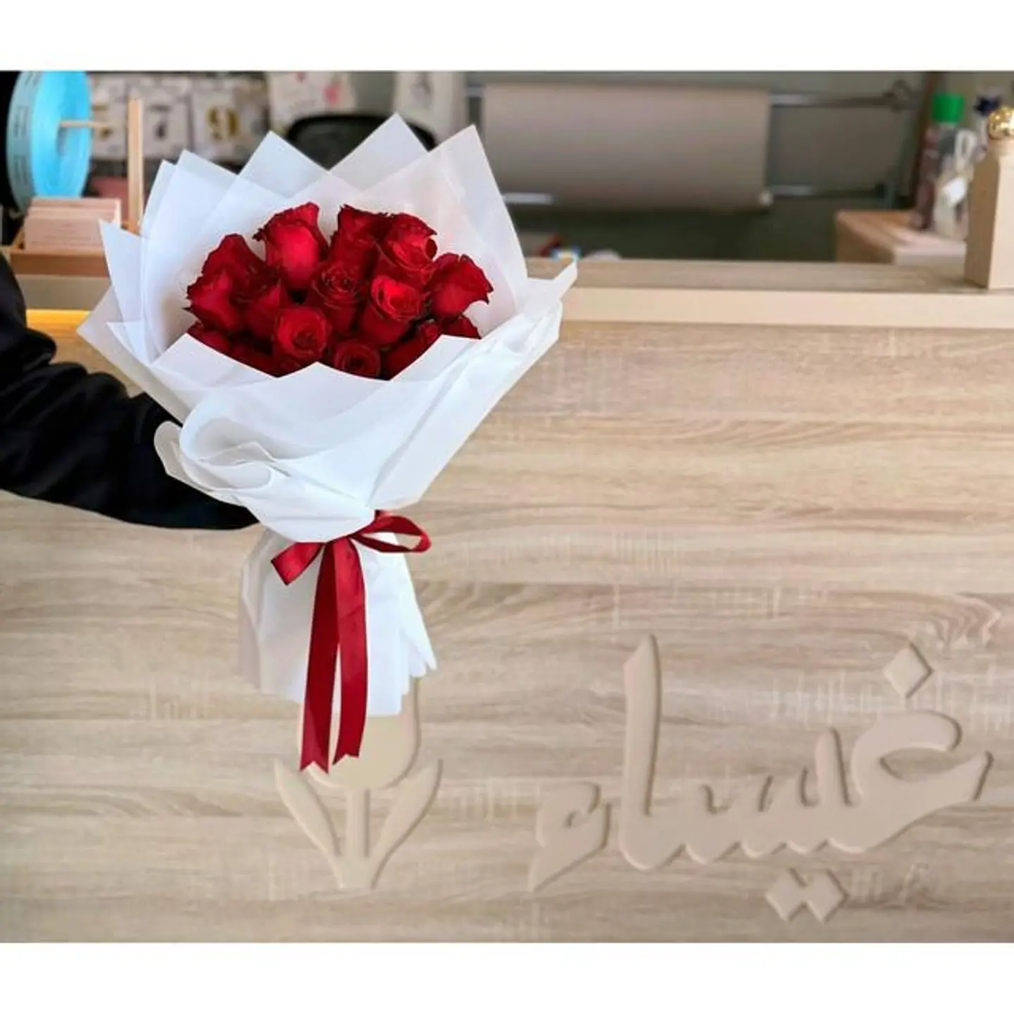 باقة الجوري الأحمر الفاخرة