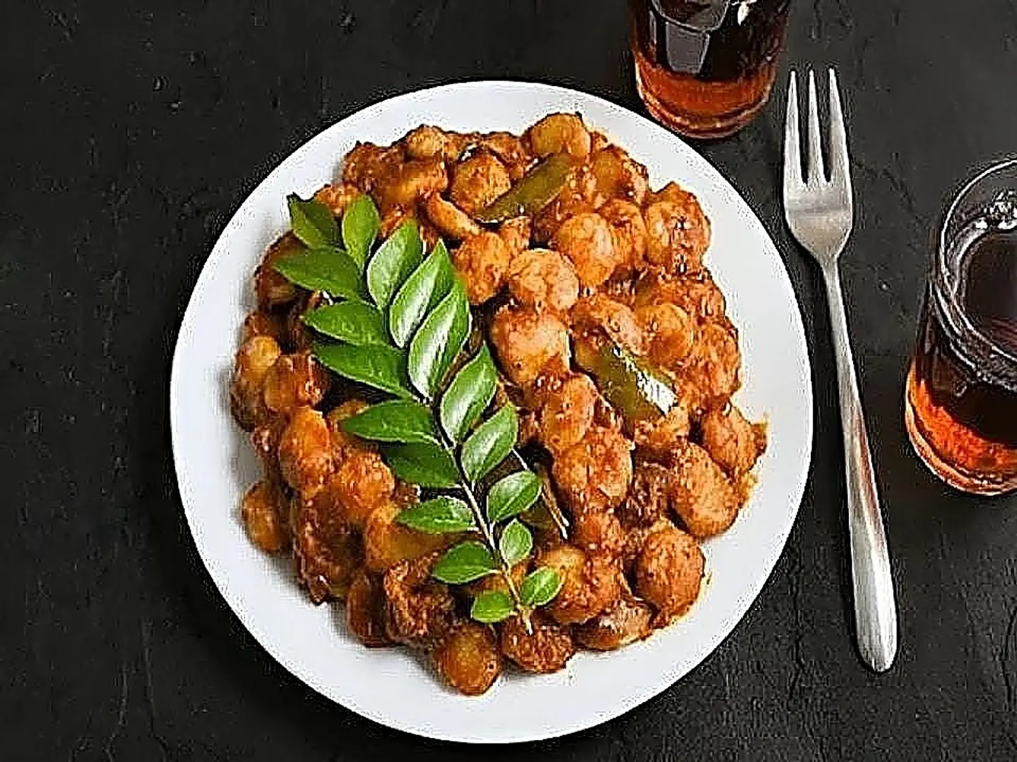 قطعة أرز في مرق لحم الدجاج