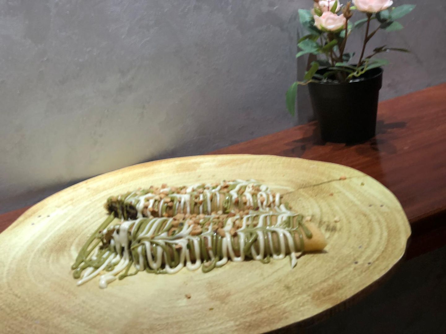 Pistachio Roll Crepe