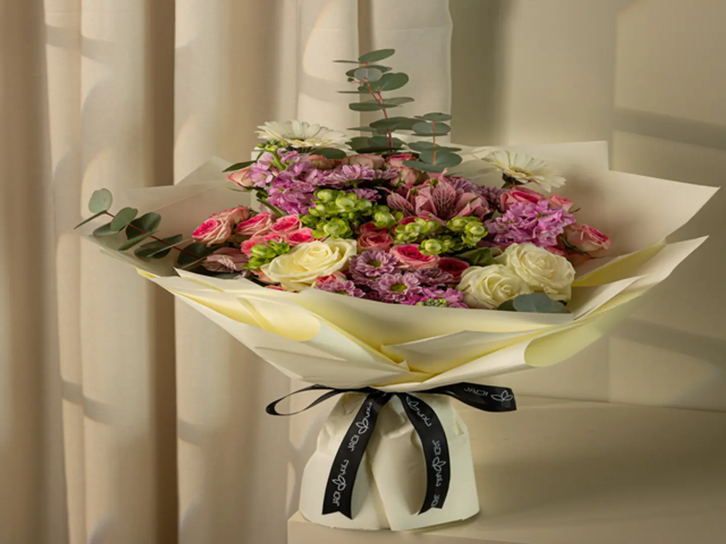 باقة ترف الورد