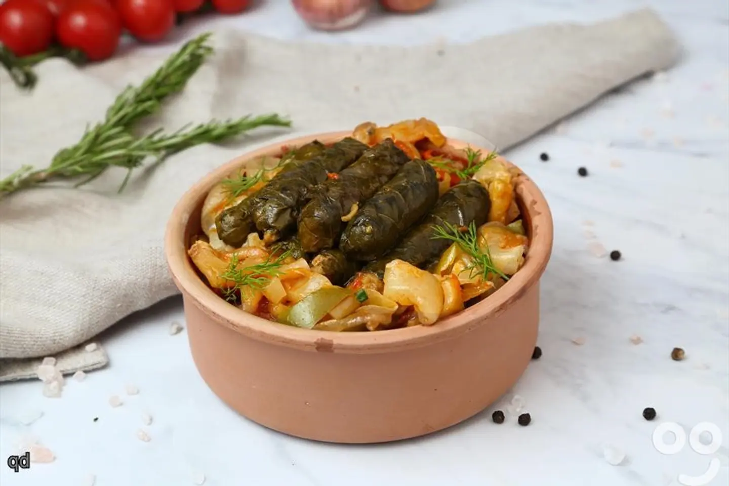 طاجن ورق عنب بالكوارع مع شوربة وارز