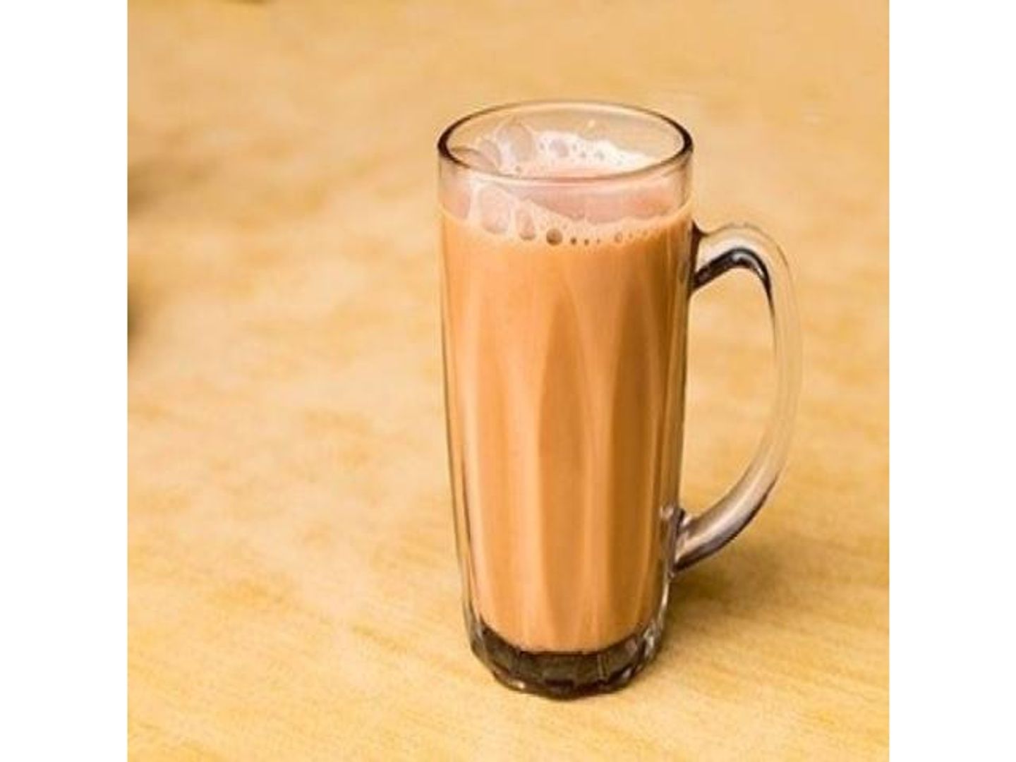 كاس شاي حليب