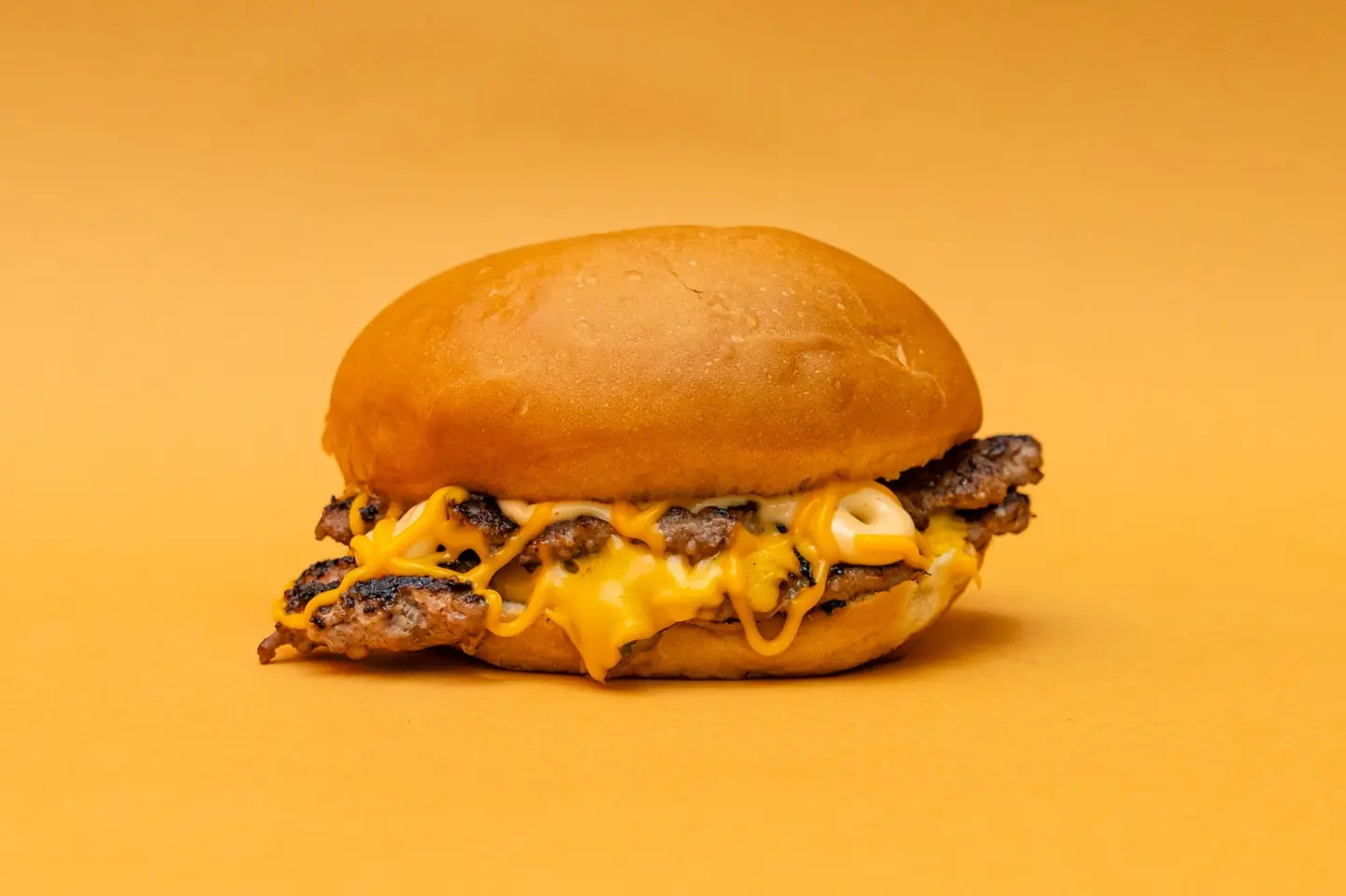 سماش برجر بالجبنة