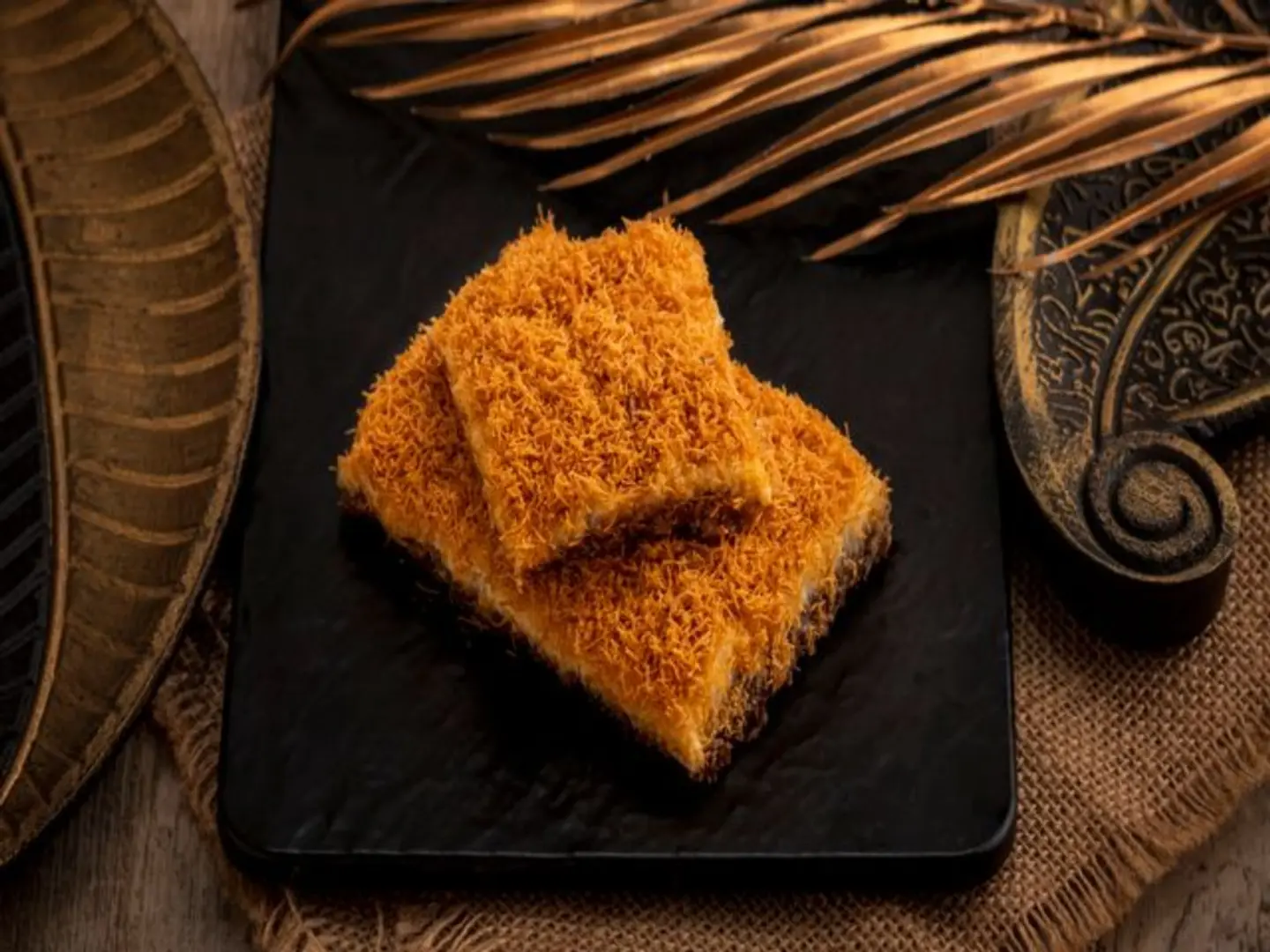 بسبوسة كنافة سينابون