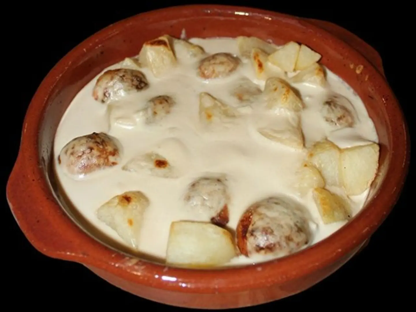 طاجن كفتة دجاج بالكريمة والجبنة