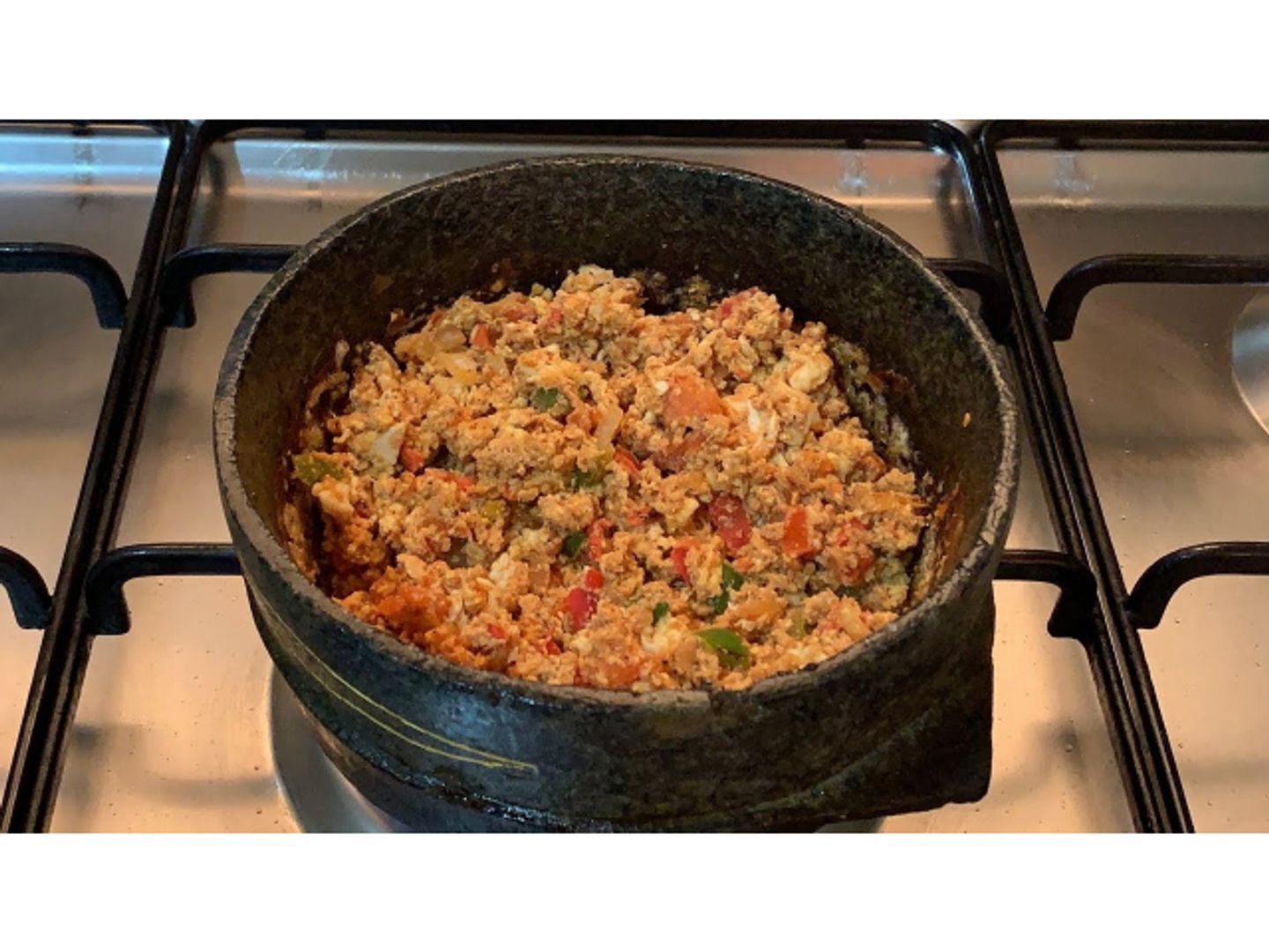 Madra Shakshouka, Adani