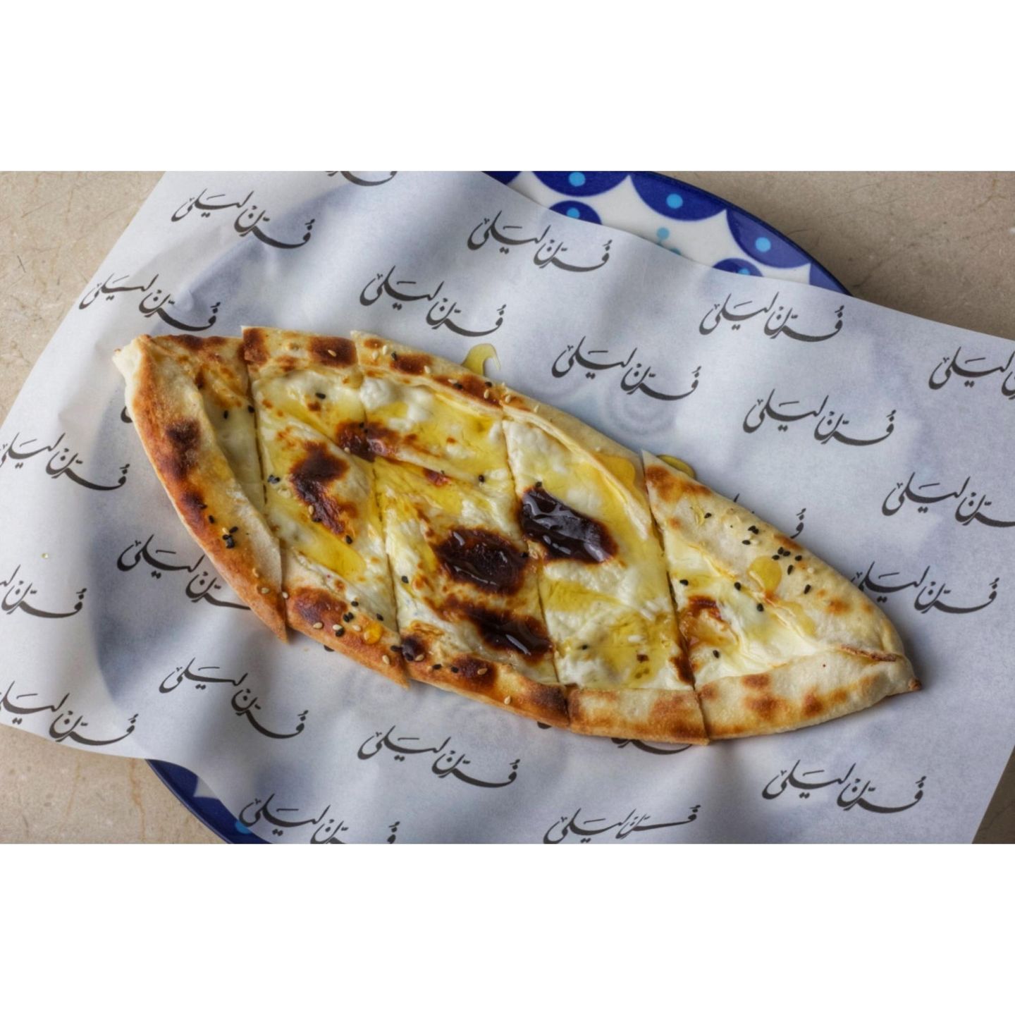 جبن وعسل