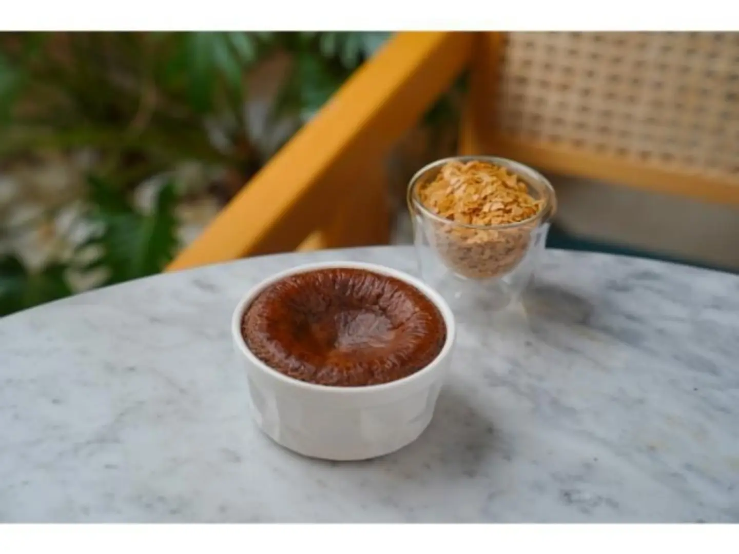 Large Crunchy Soufflé