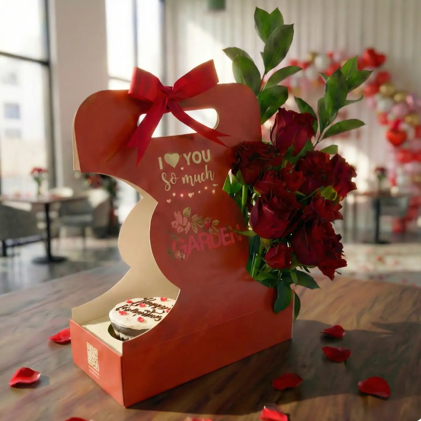 Valentine's Holder ( Flowers & Cupcake )