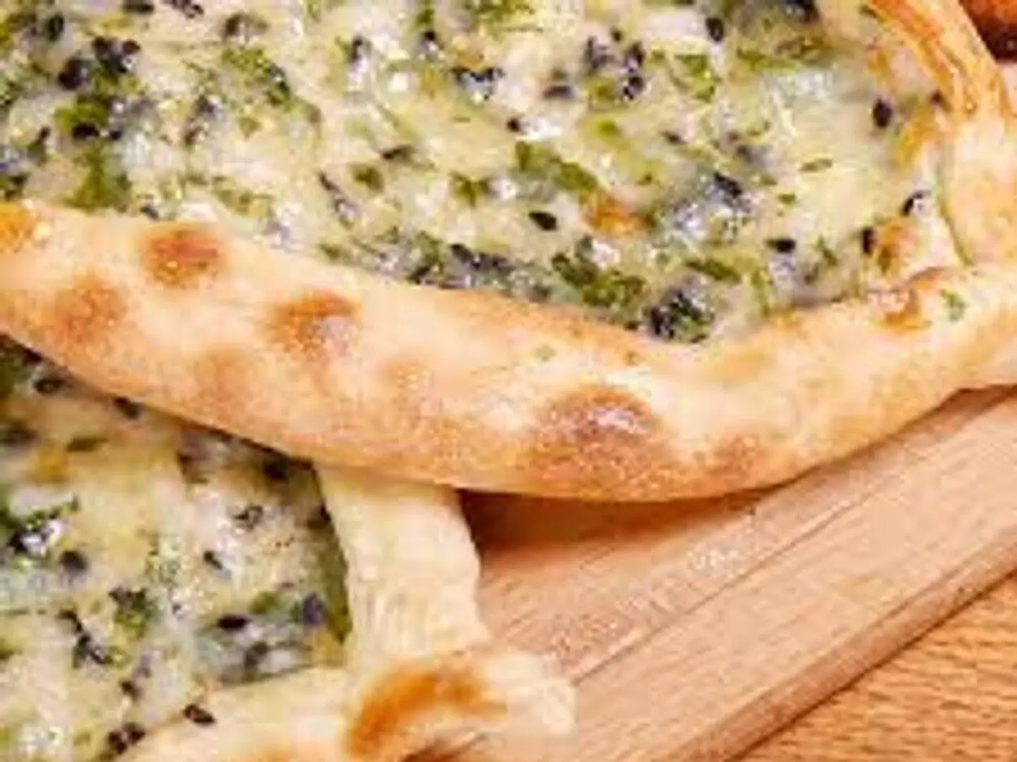 فطيرة لبنه زعتر