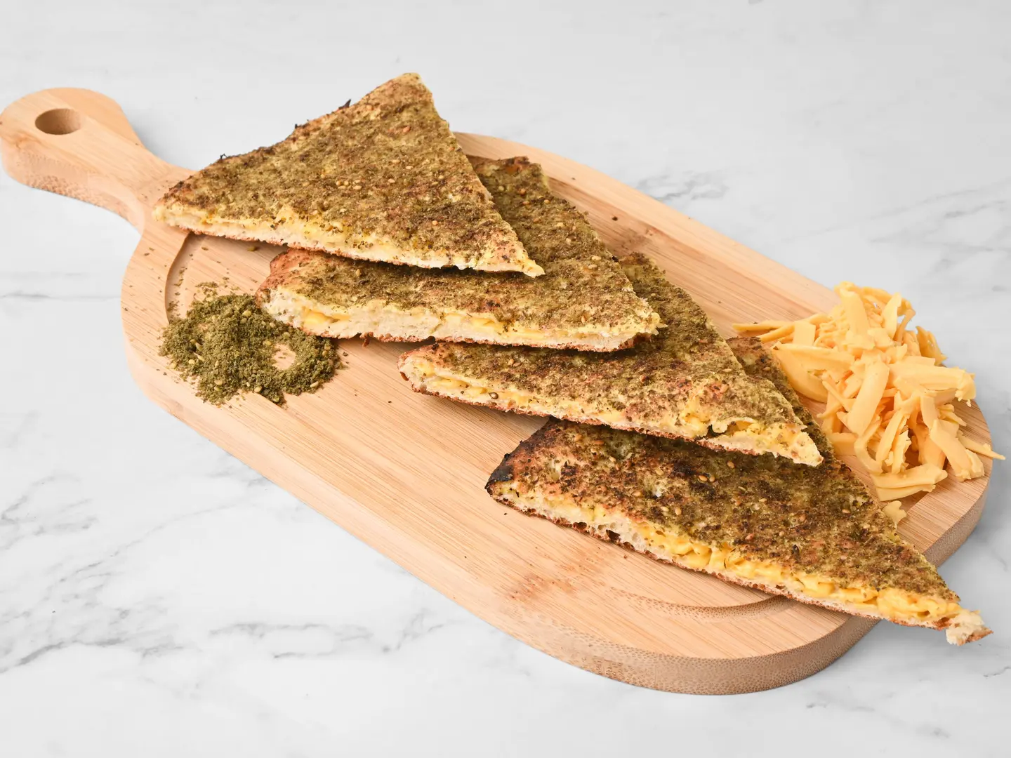 تميس زعتر جبن