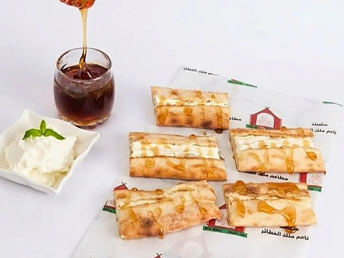 لبنه بالعسل