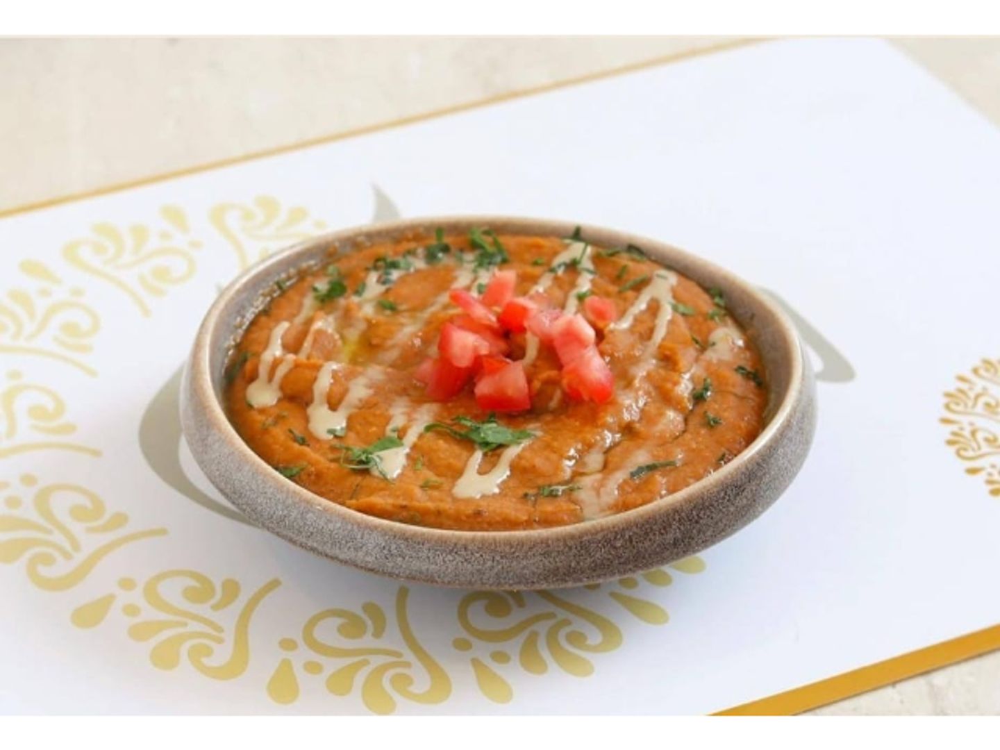فول بالطحينة