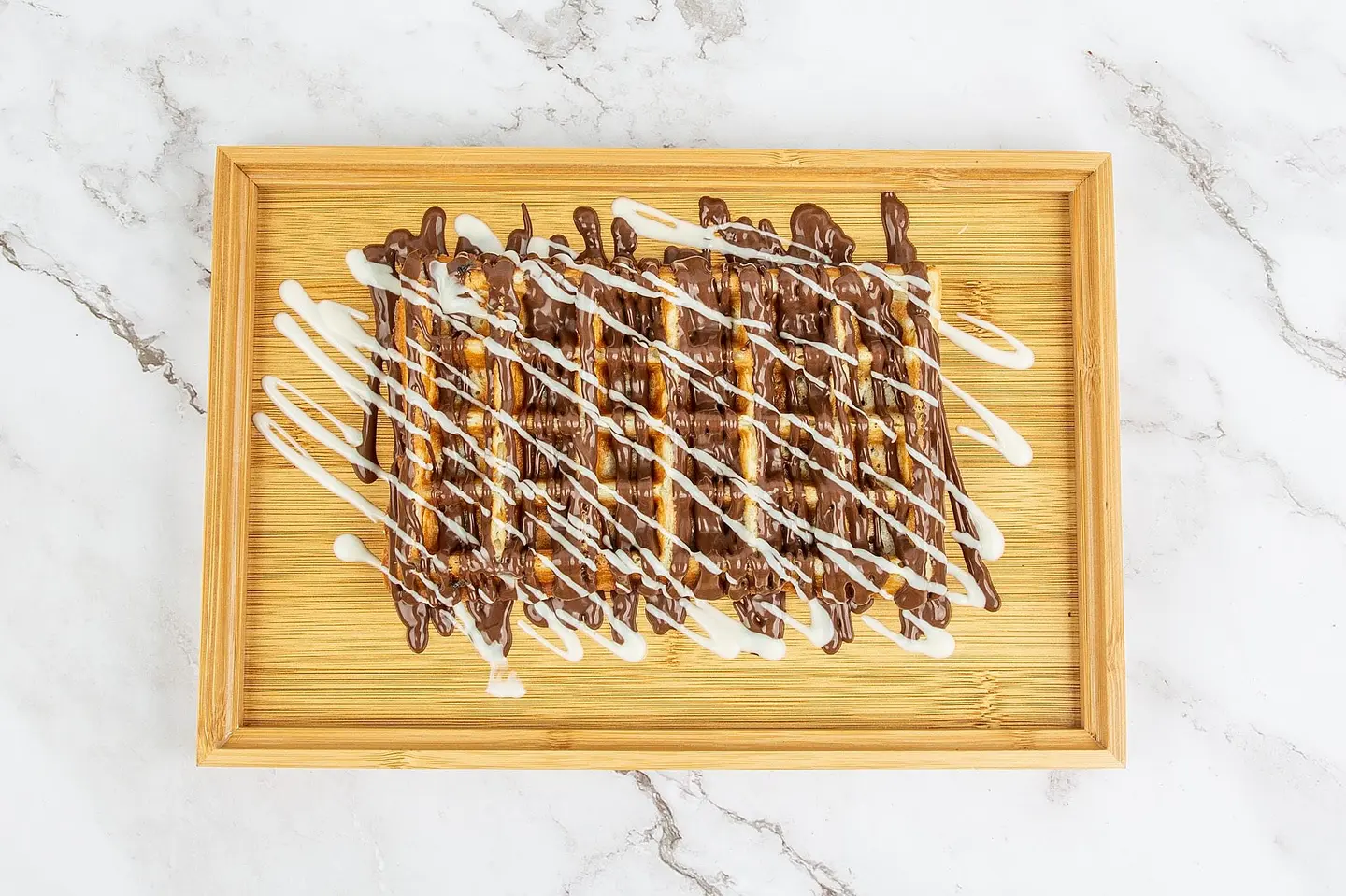 وافل نوتيلا و لوتس