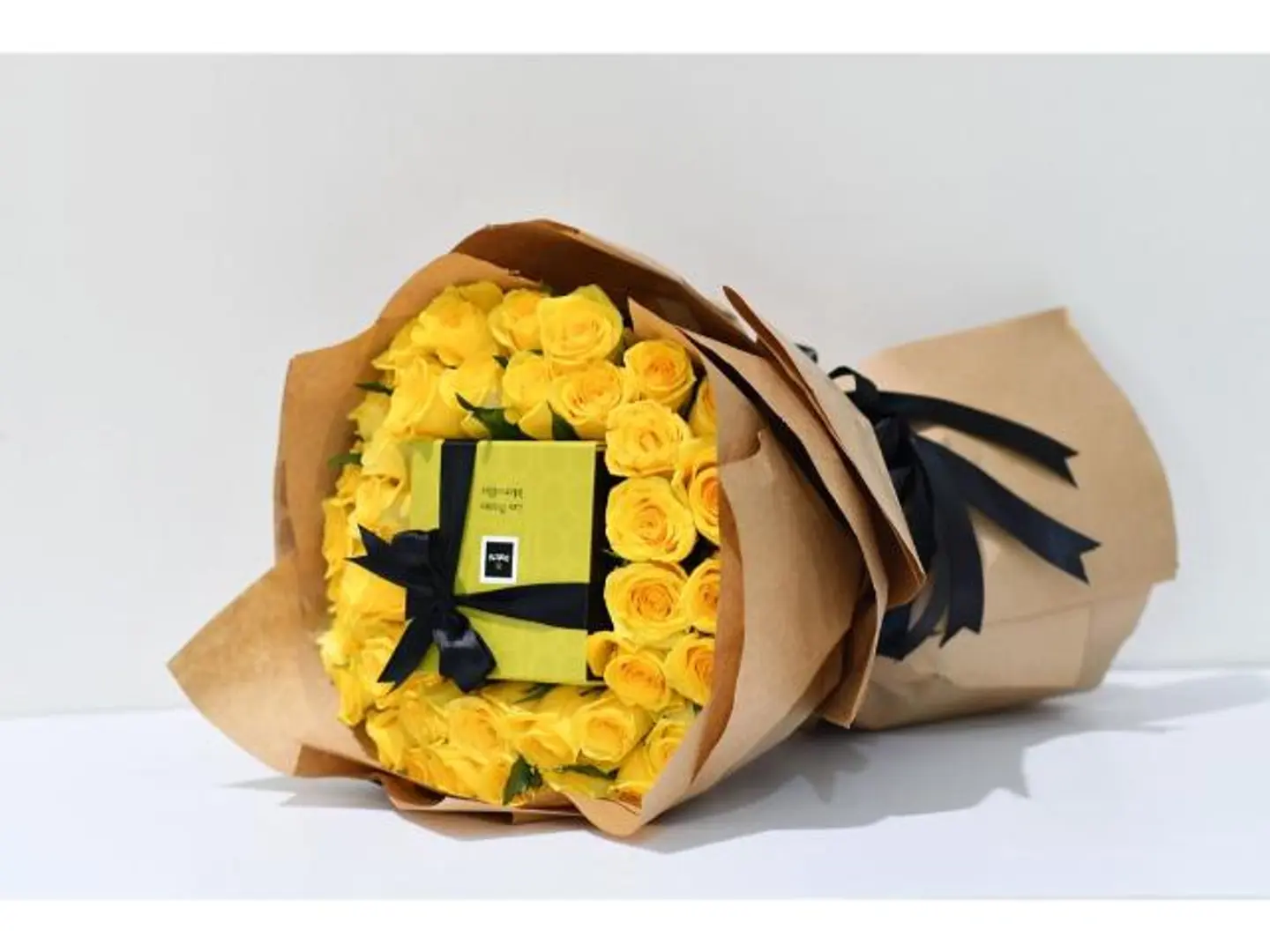 Special Bouquet With Patchi