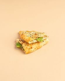 ساندوتش حلوم
