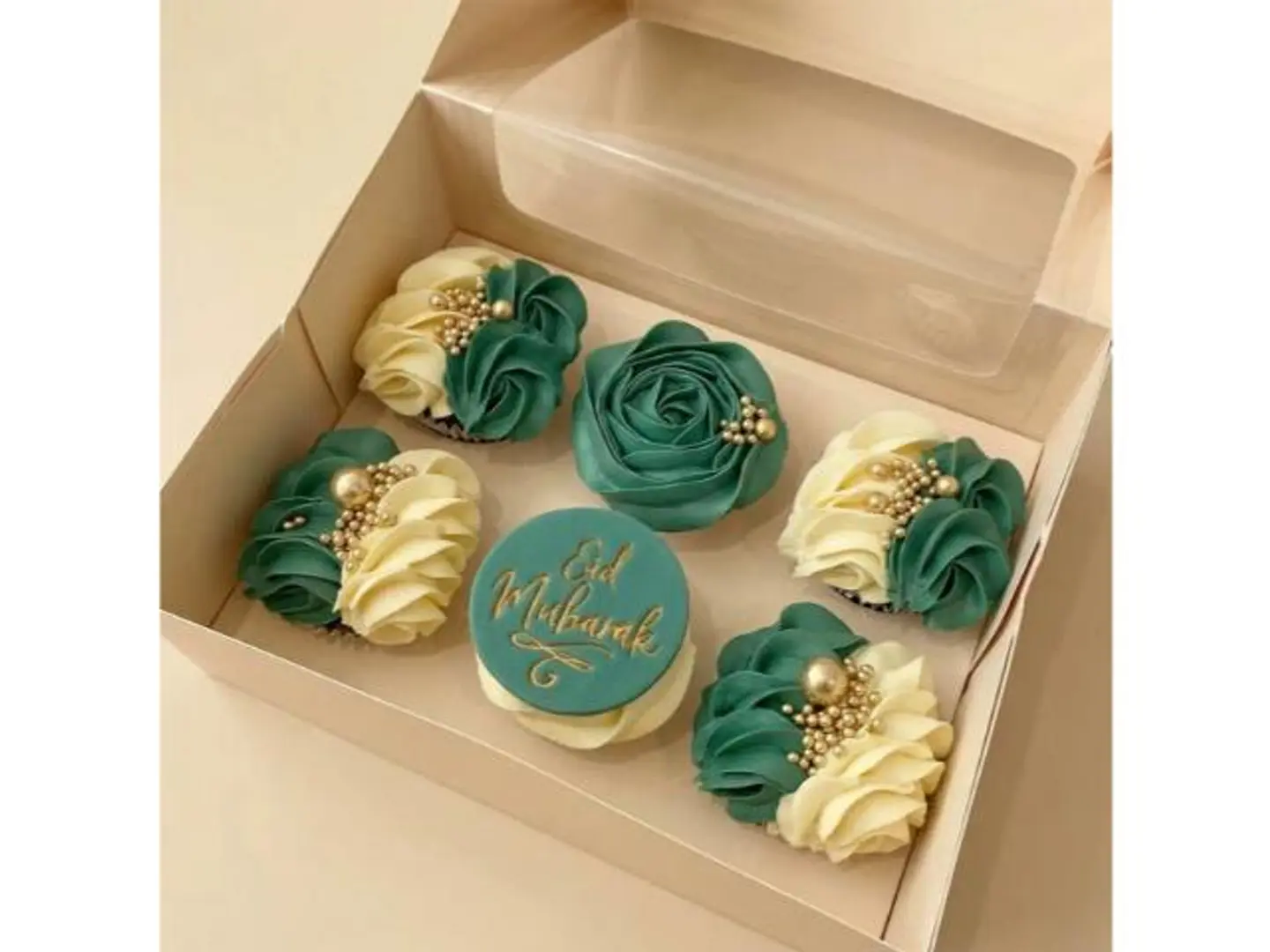 Eid Mubarak Vanilla Cupcakes