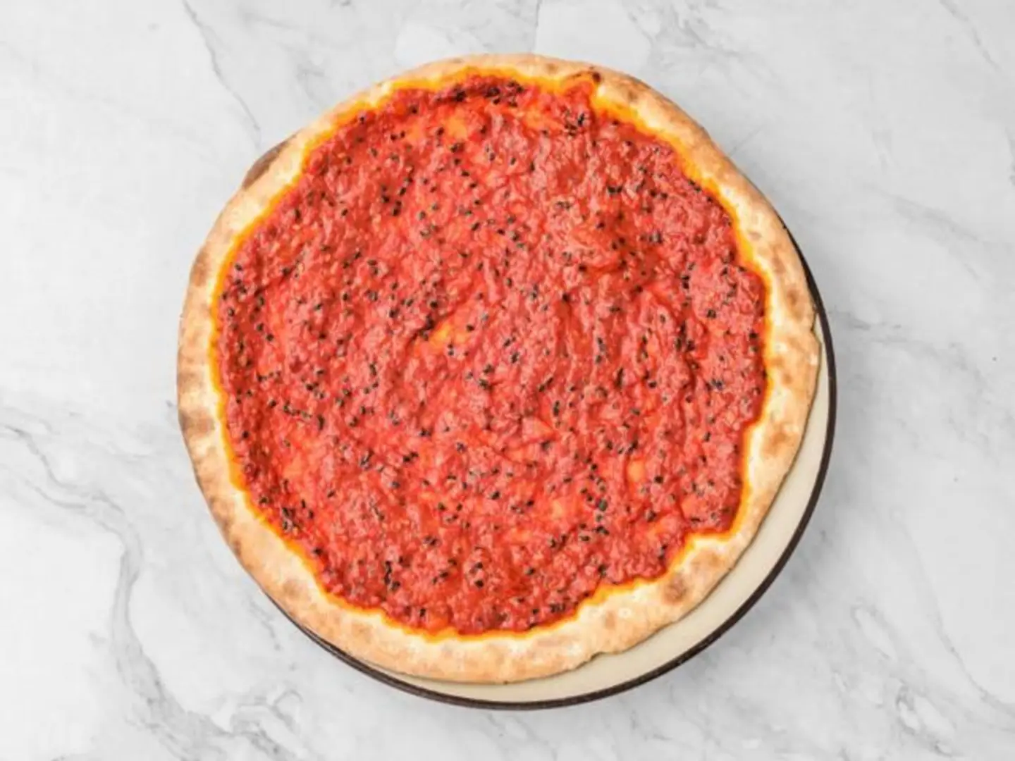 منقوشة محمرة