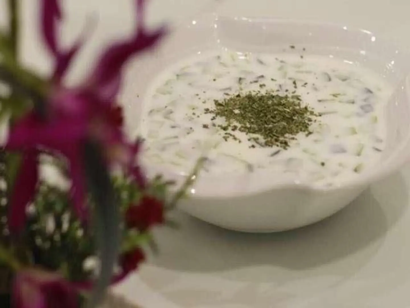 سلطة لبن بالخيار