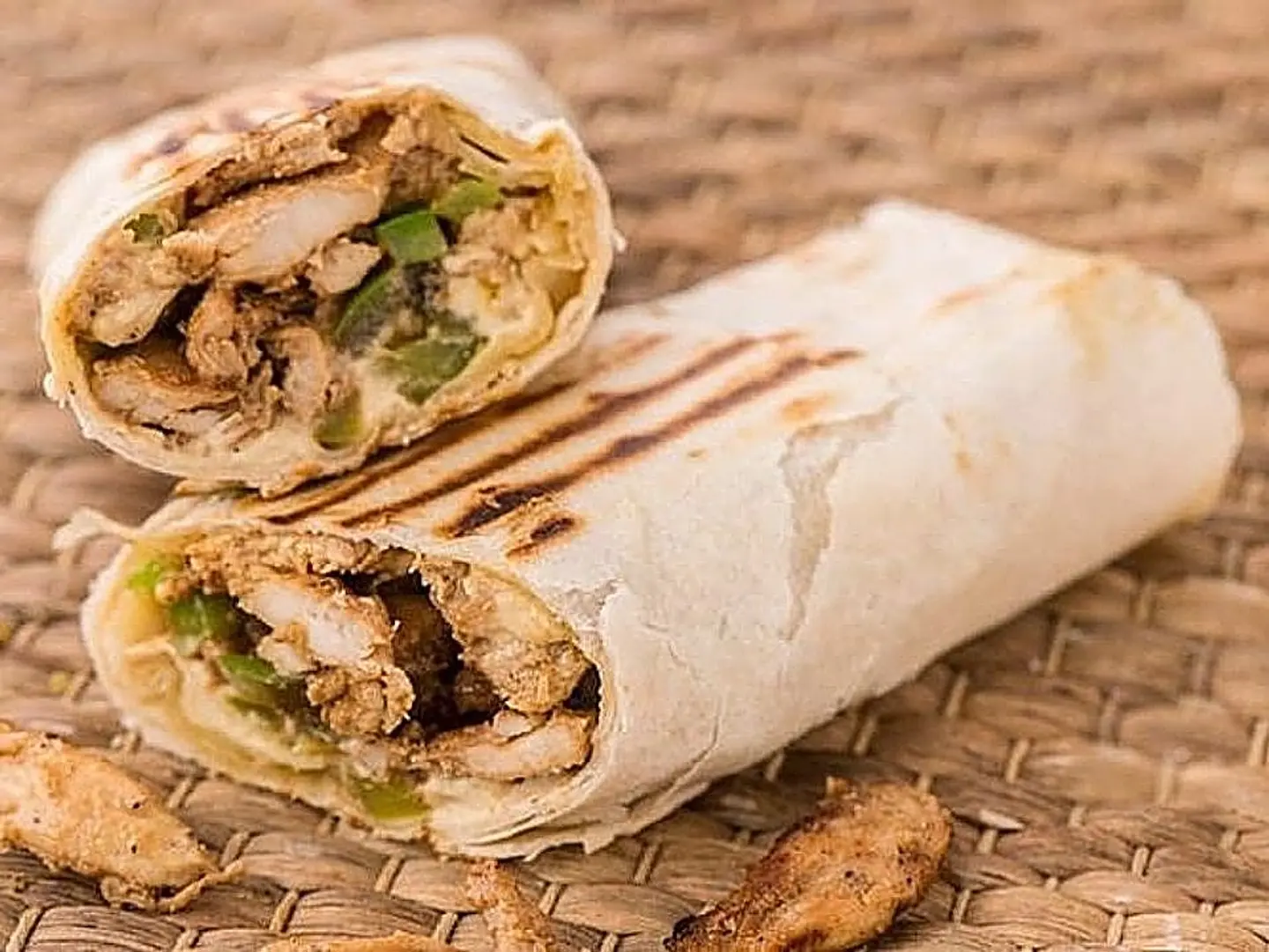 Zinger Chicken Bread Saj