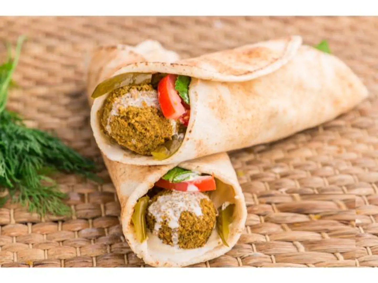 ساندوتش فلافل محشية