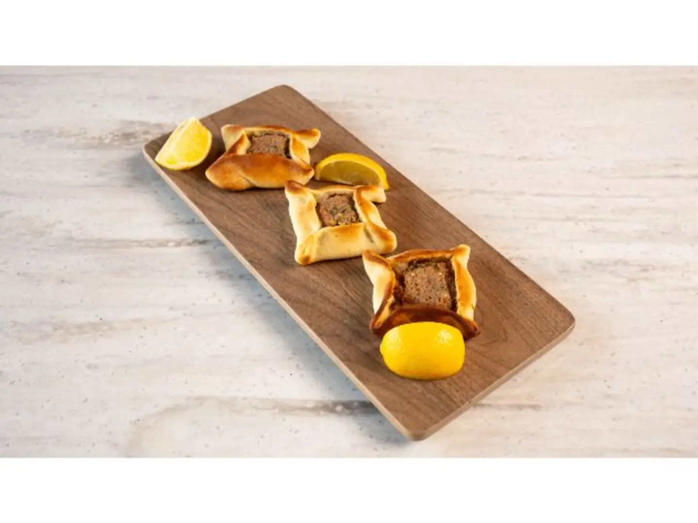 صفيحة بعلبكية ٣ قطع