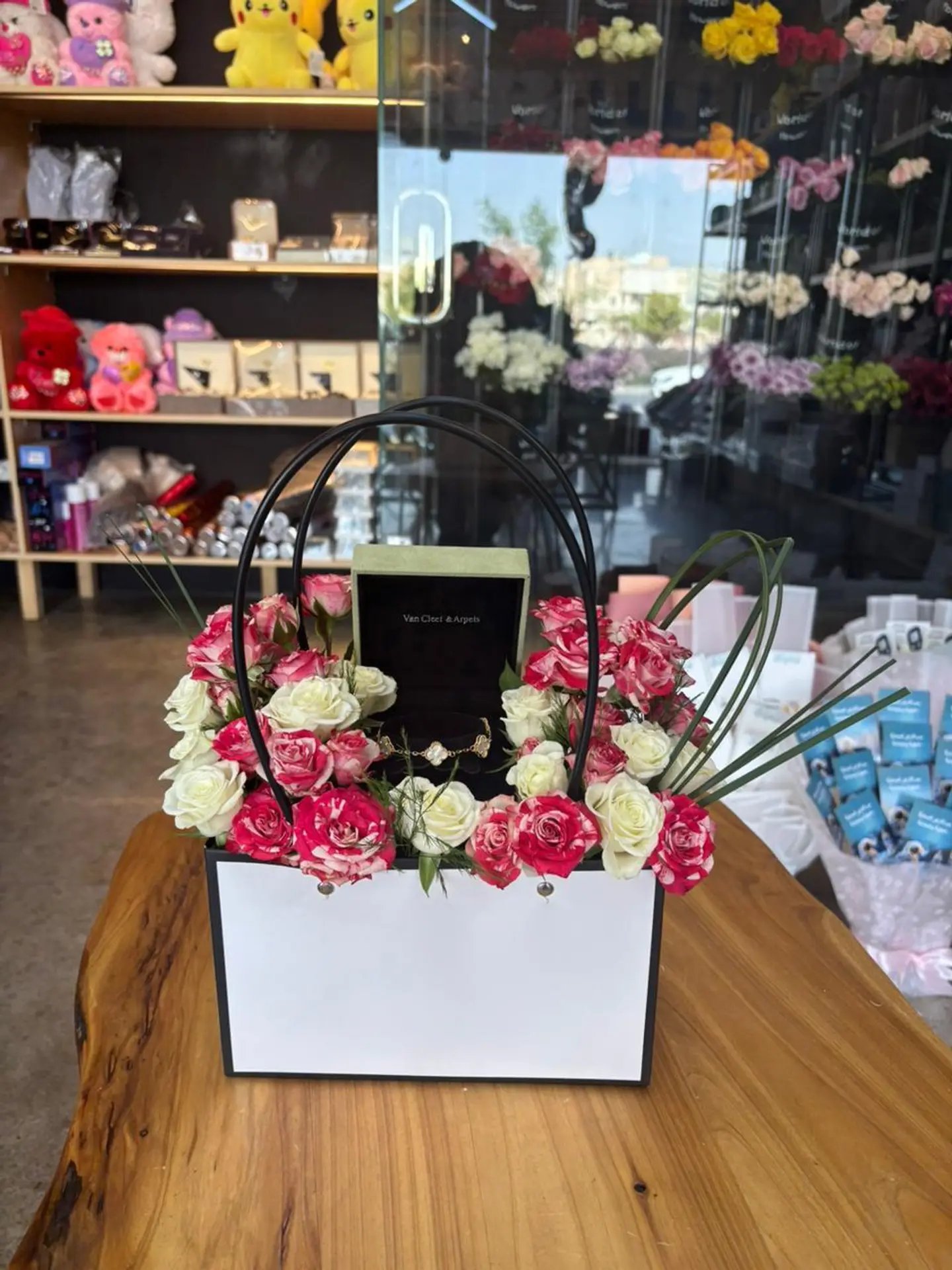 Van Cleef Bracelet With Natural White And Pink Flowers, Two Years Warranty