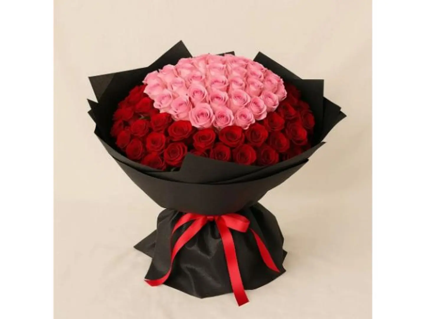 باقة ورد جوري احمر ووردي