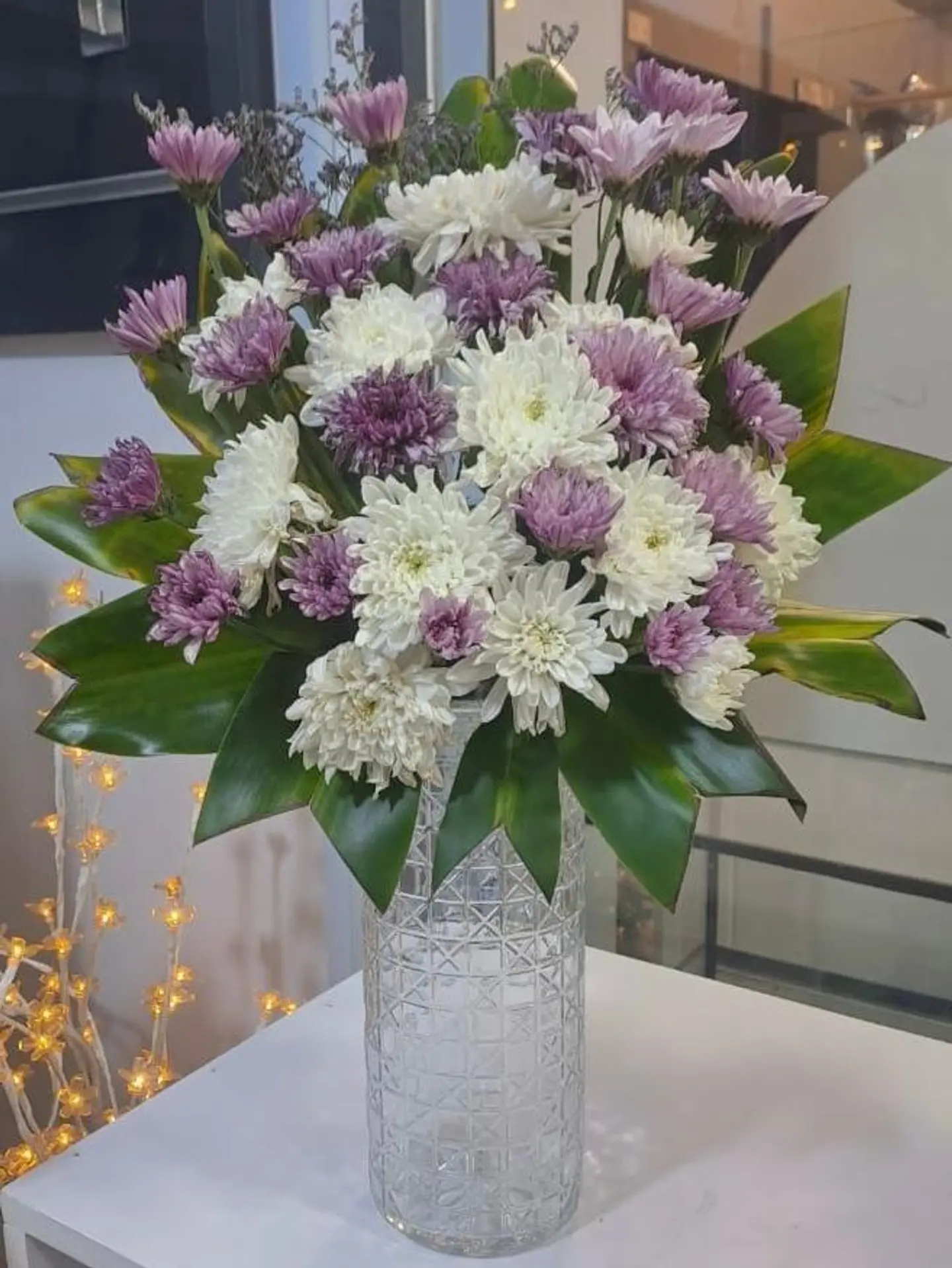 فخامة ورود كريز بوعاء الزجاج الكريستالي