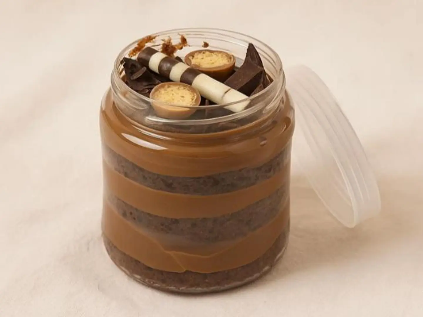 كعكة الشوكولاتة في برطمان