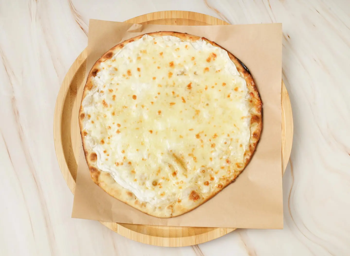 Ash Albulbul With Honey