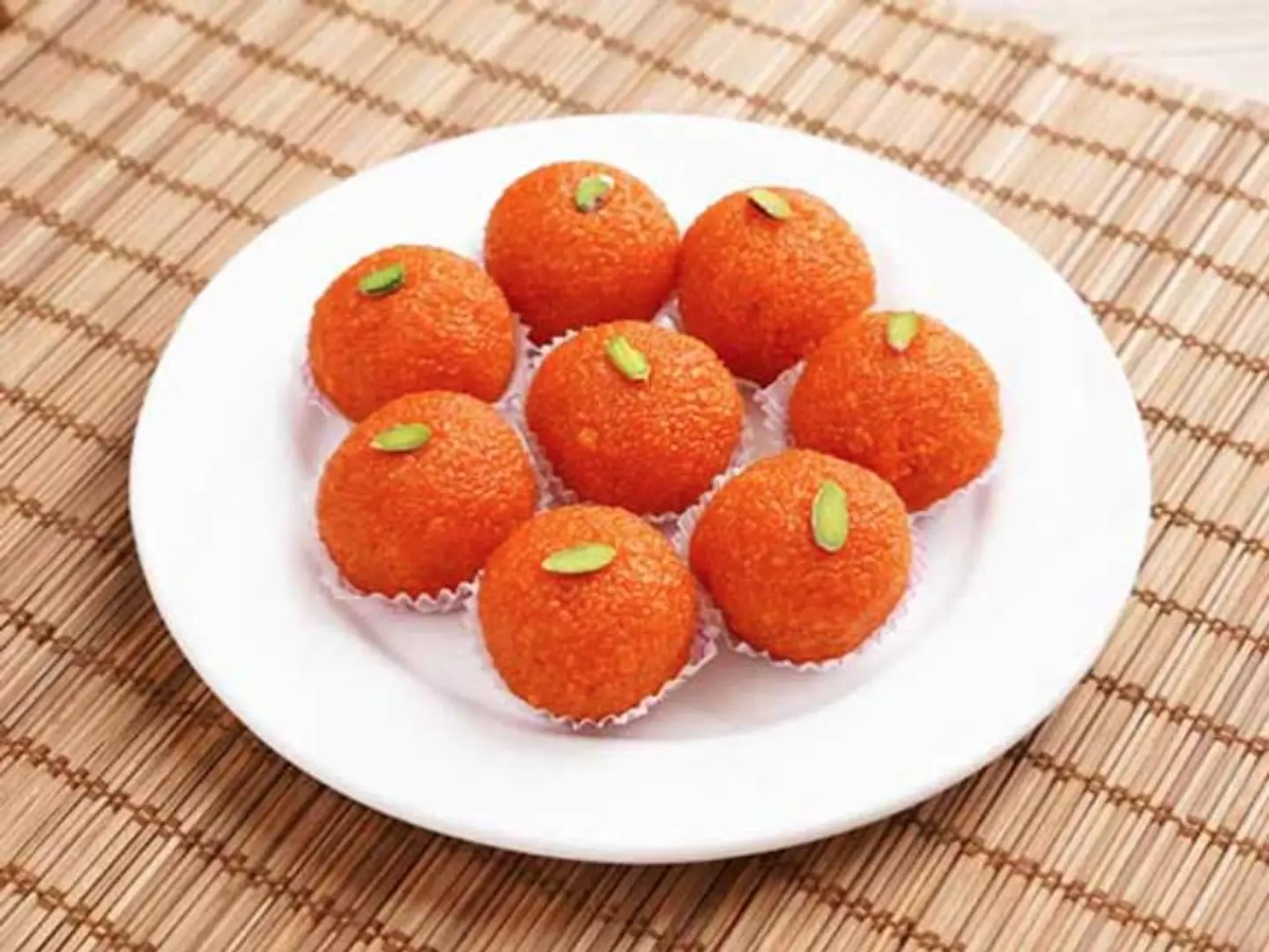 Moti Chur Laddu - One Kg