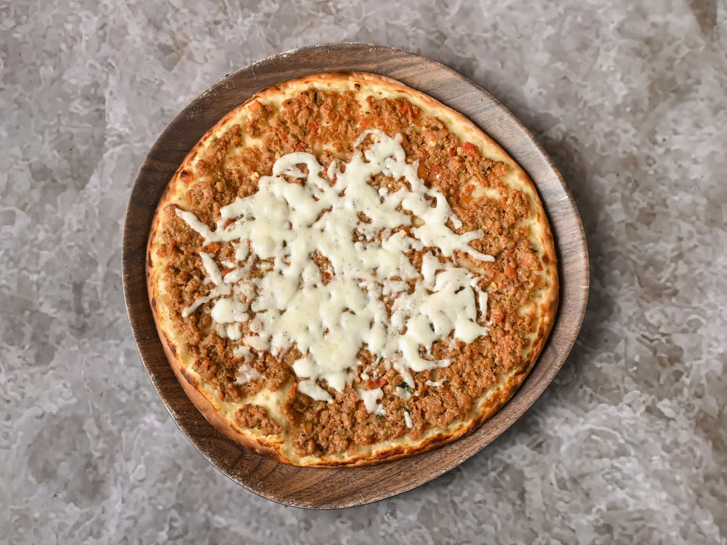 لحم مع الجبنة