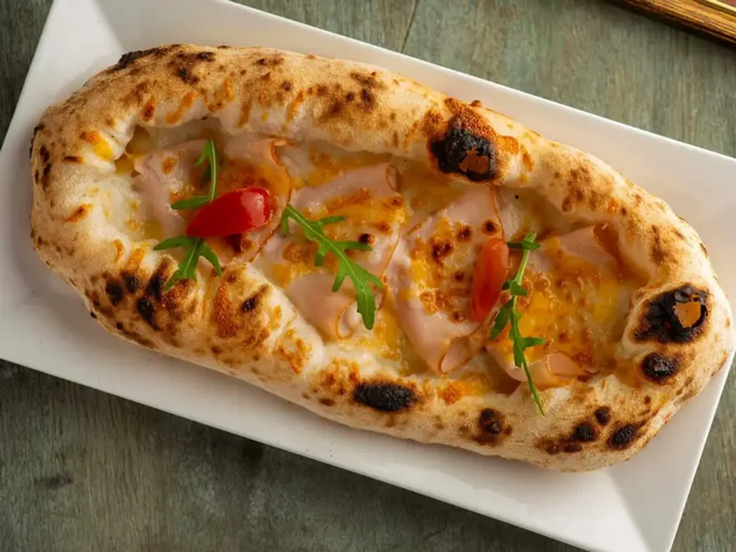 نابولي ديك رومي مدخن