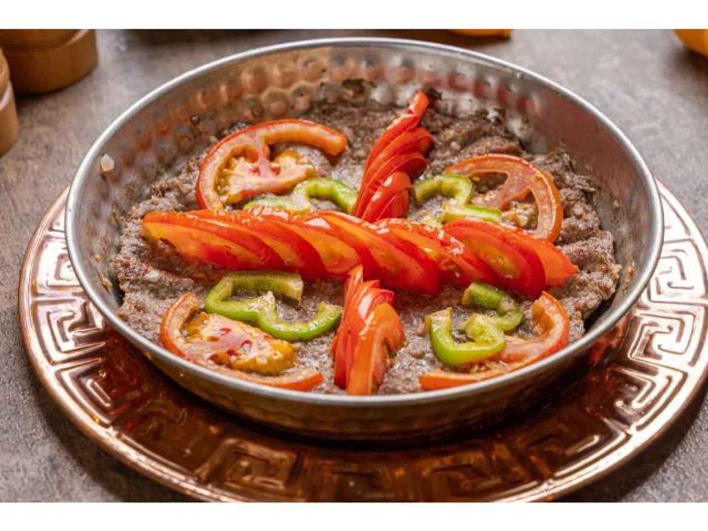 Meat In A Dish With Vegetables 1kg