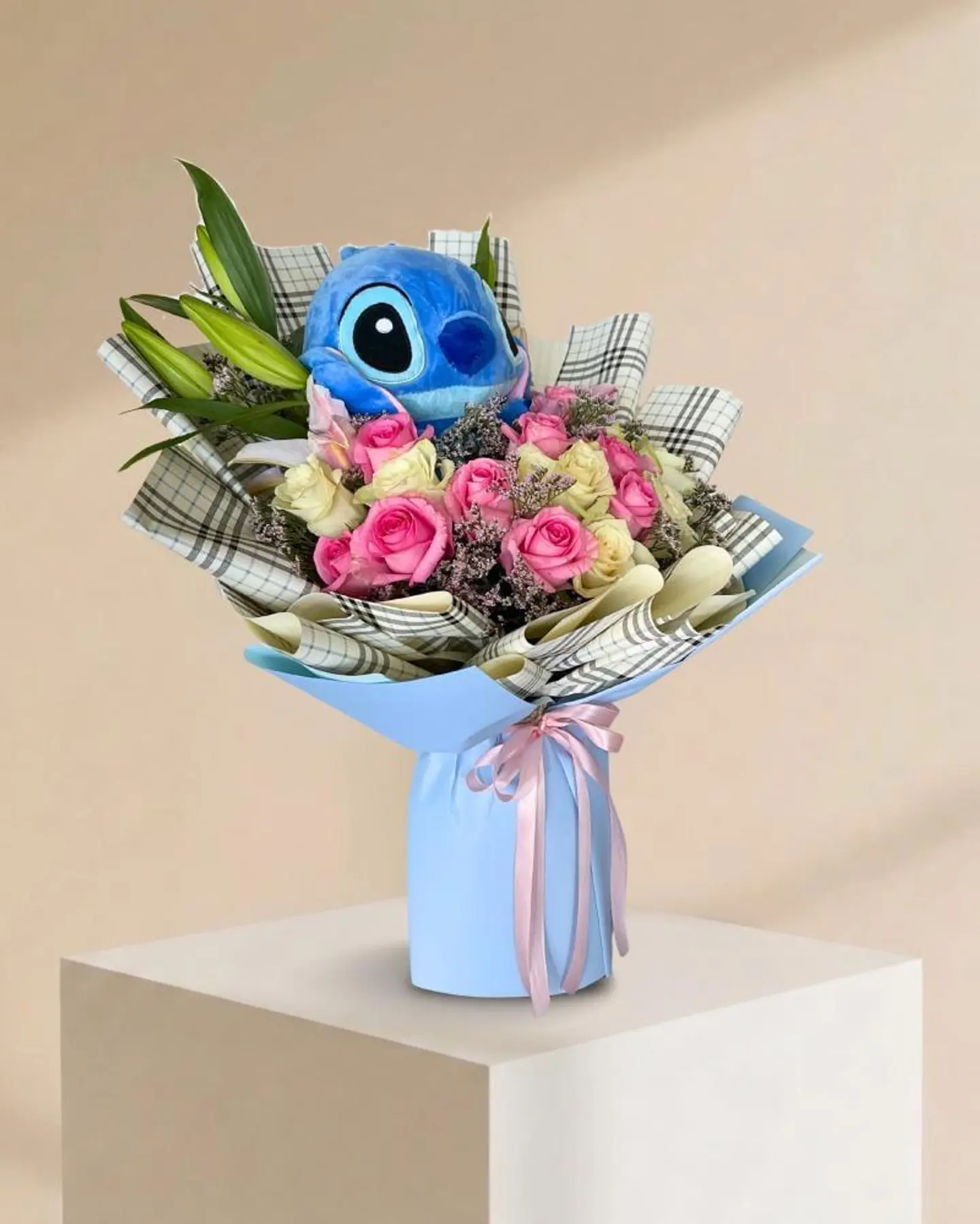 Teddy Bear With Roses 7
