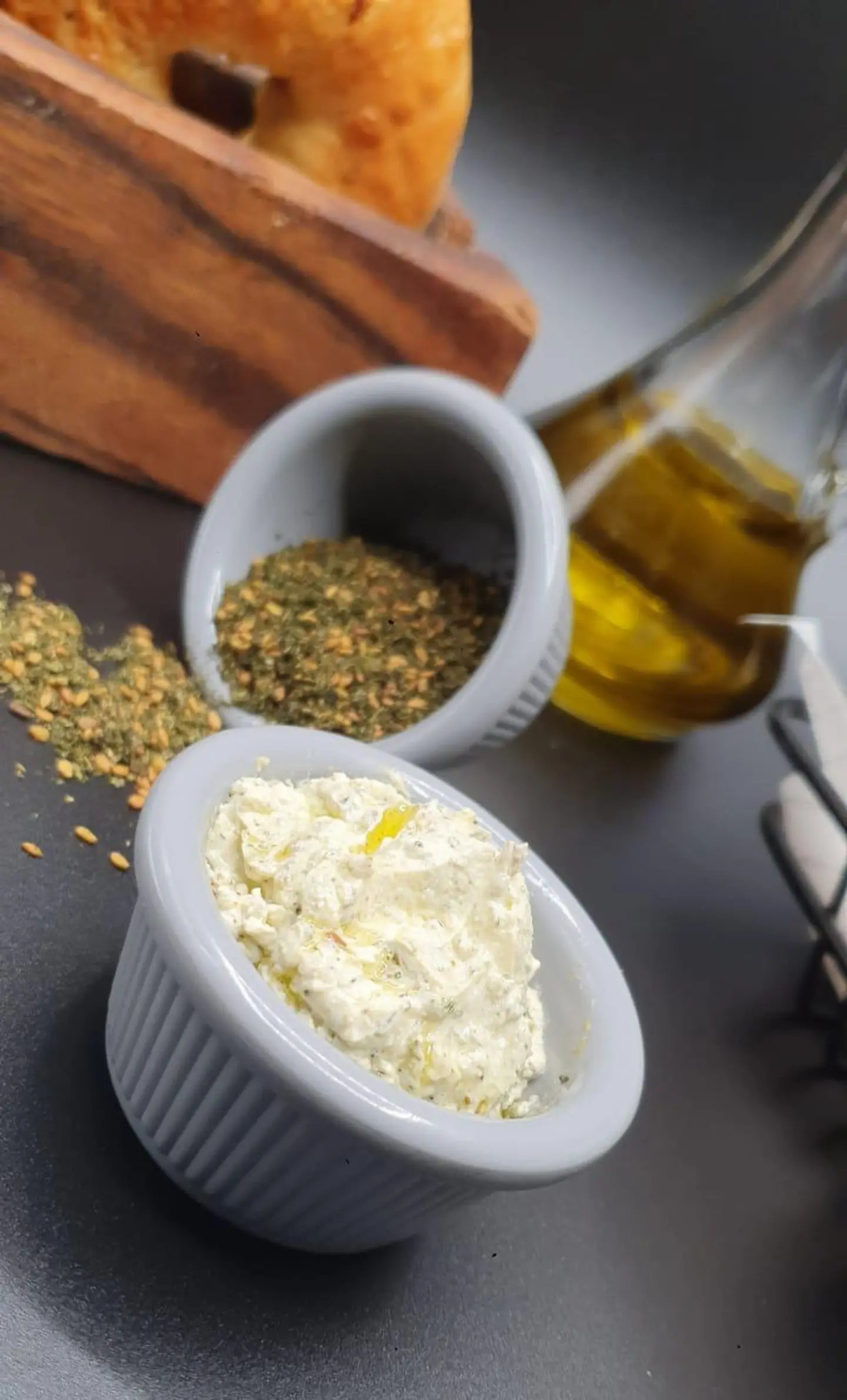 لبنة مع الزعتر