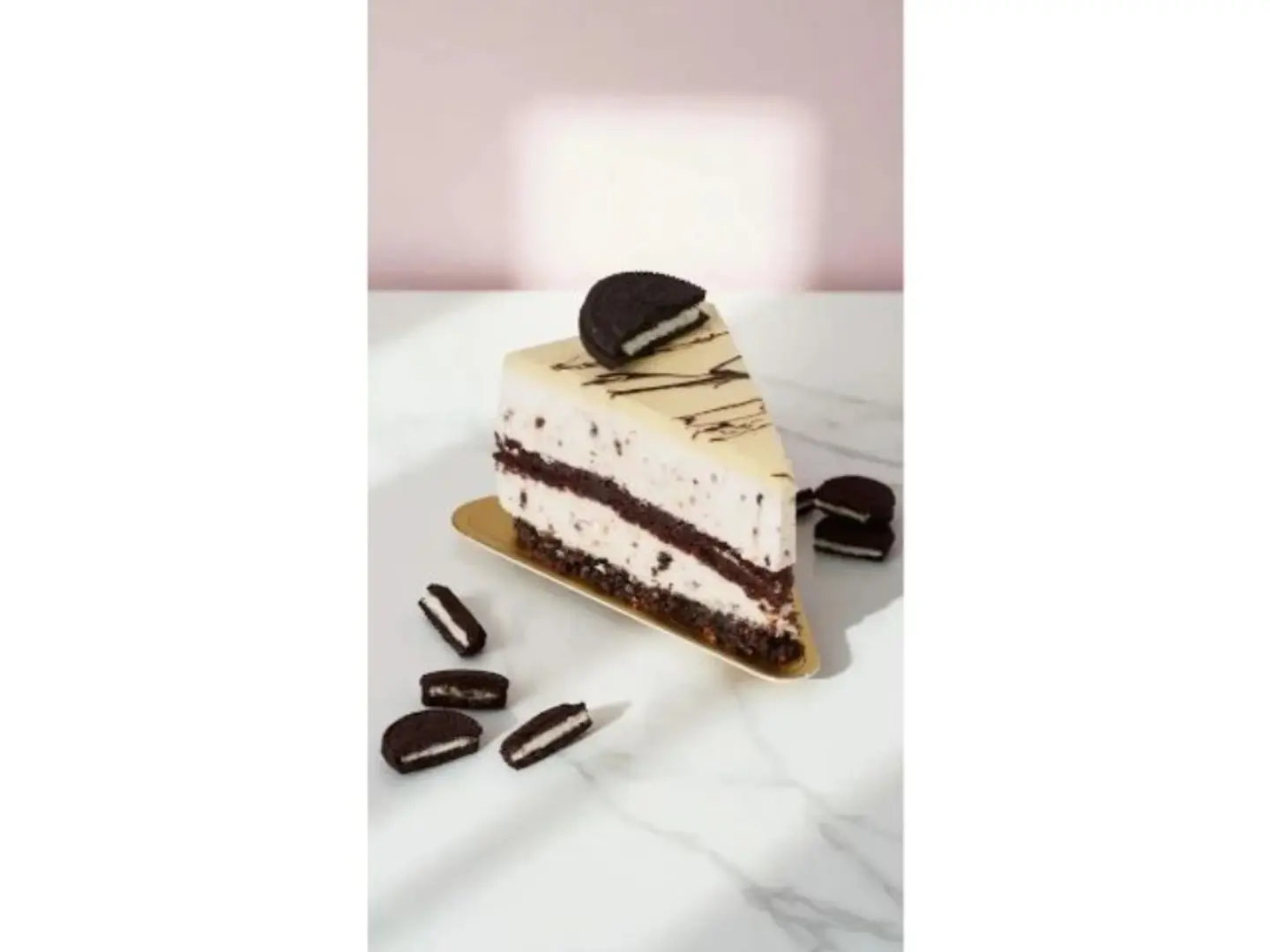 قطعة تشيز كيك اوريو